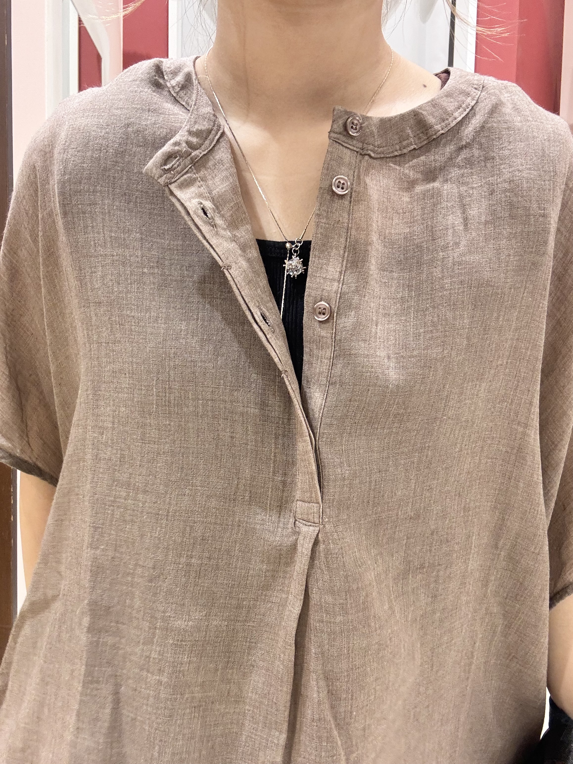 shioさんの「SHOO･LA･RUE｜【体型カバー】バルーン風ゆるシャツブラウス」を使ったコーディネート