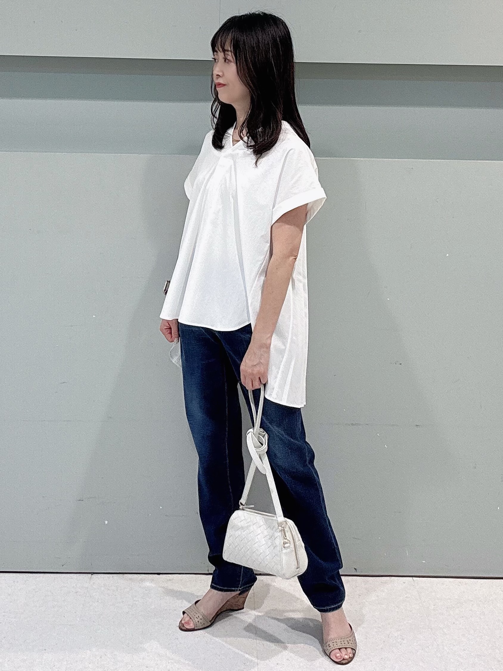 makiさんの「UNTITLED｜【多機能付き】バックプリーツデザインブラウス」を使ったコーディネート