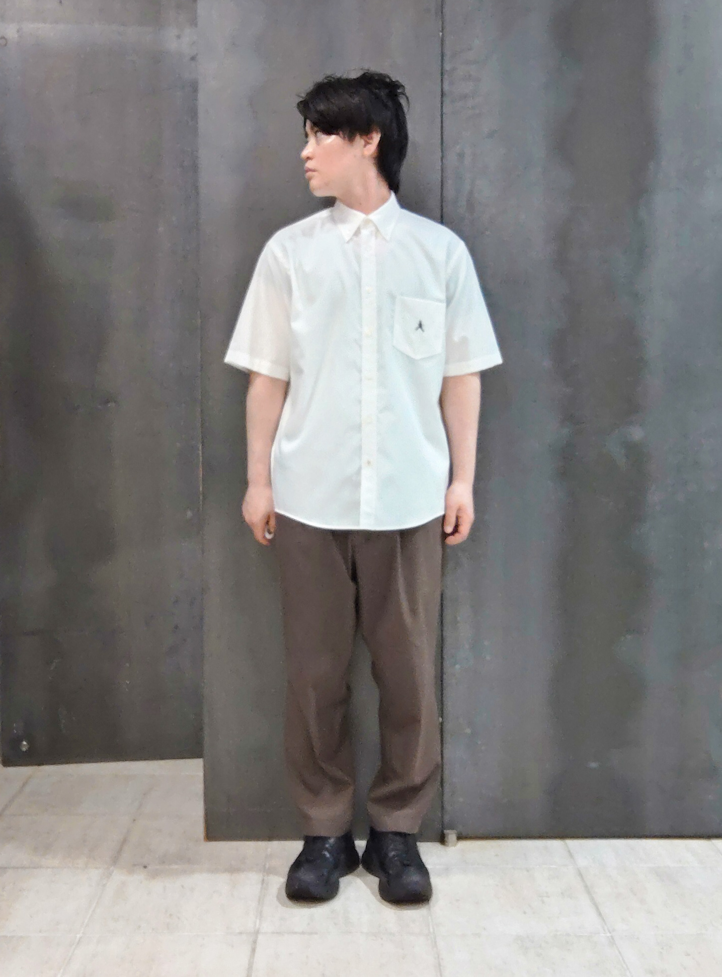 shiominさんの「TAKEO KIKUCHI｜【BOWLER HAT LABEL】ボーラーハットウォーカー刺繍 半袖ボタンダウンシャツ」を使ったコーディネート