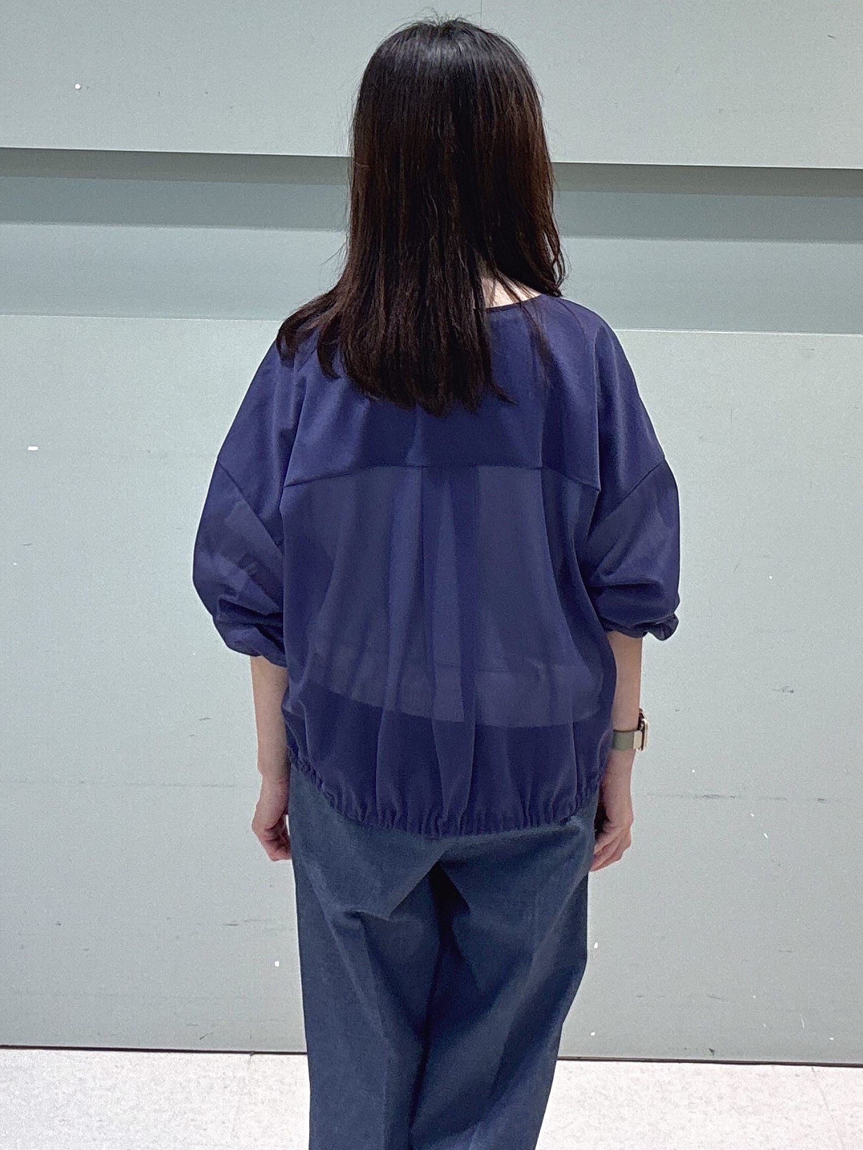 makiさんの「UNTITLED｜トリコットシアーブラウス」を使ったコーディネート