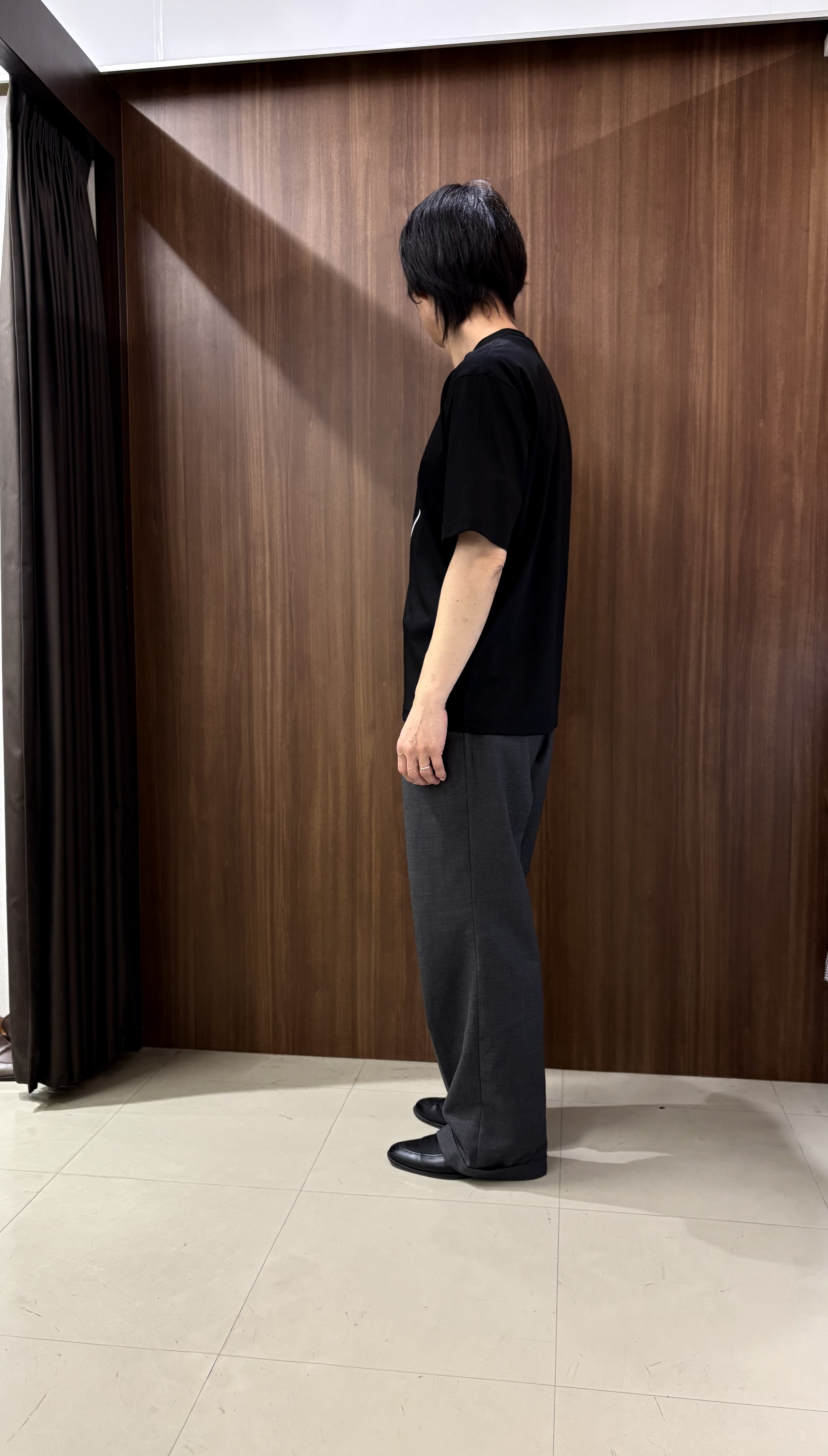かたやまさんの「TAKEO KIKUCHI｜【BOWLER HAT LABEL】アイスクリアコットン ワンストローク 半袖Tシャツ」を使ったコーディネート