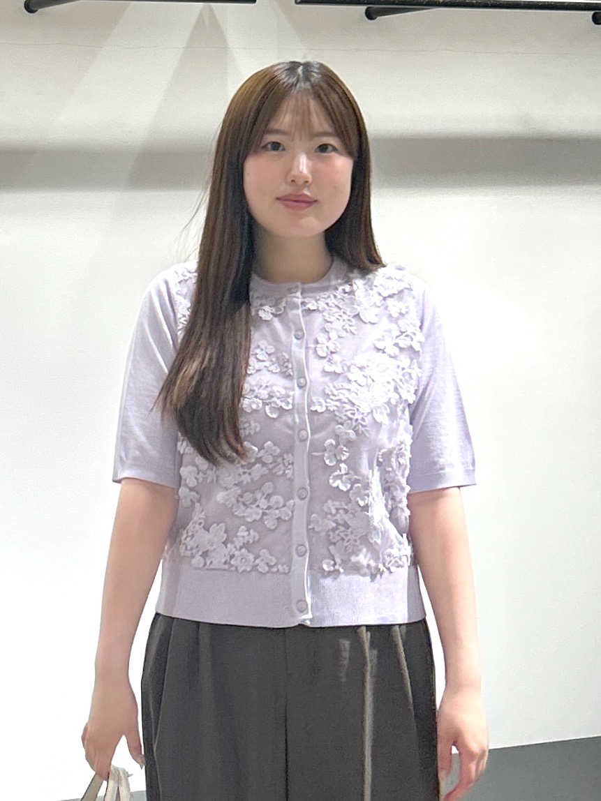 sayaさんの「OPAQUE.CLIP｜フロントレースニットカーディガン【洗える】」を使ったコーディネート