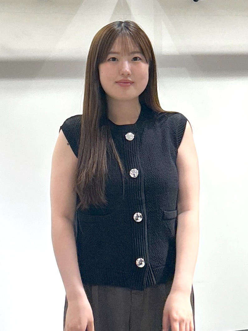 sayaさんの「OPAQUE.CLIP｜メッシュニットベスト【洗濯機OK】」を使ったコーディネート