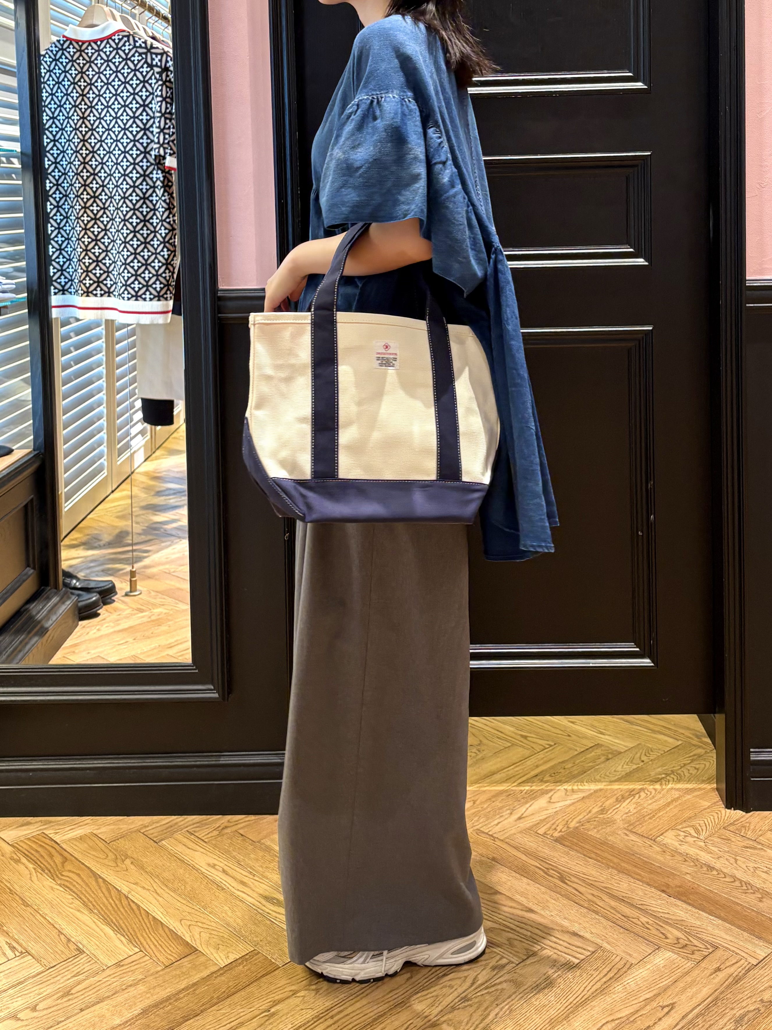 cocoさんの「DRESSTERIOR｜【夏デニム】シアーデニムAラインブラウス」を使ったコーディネート