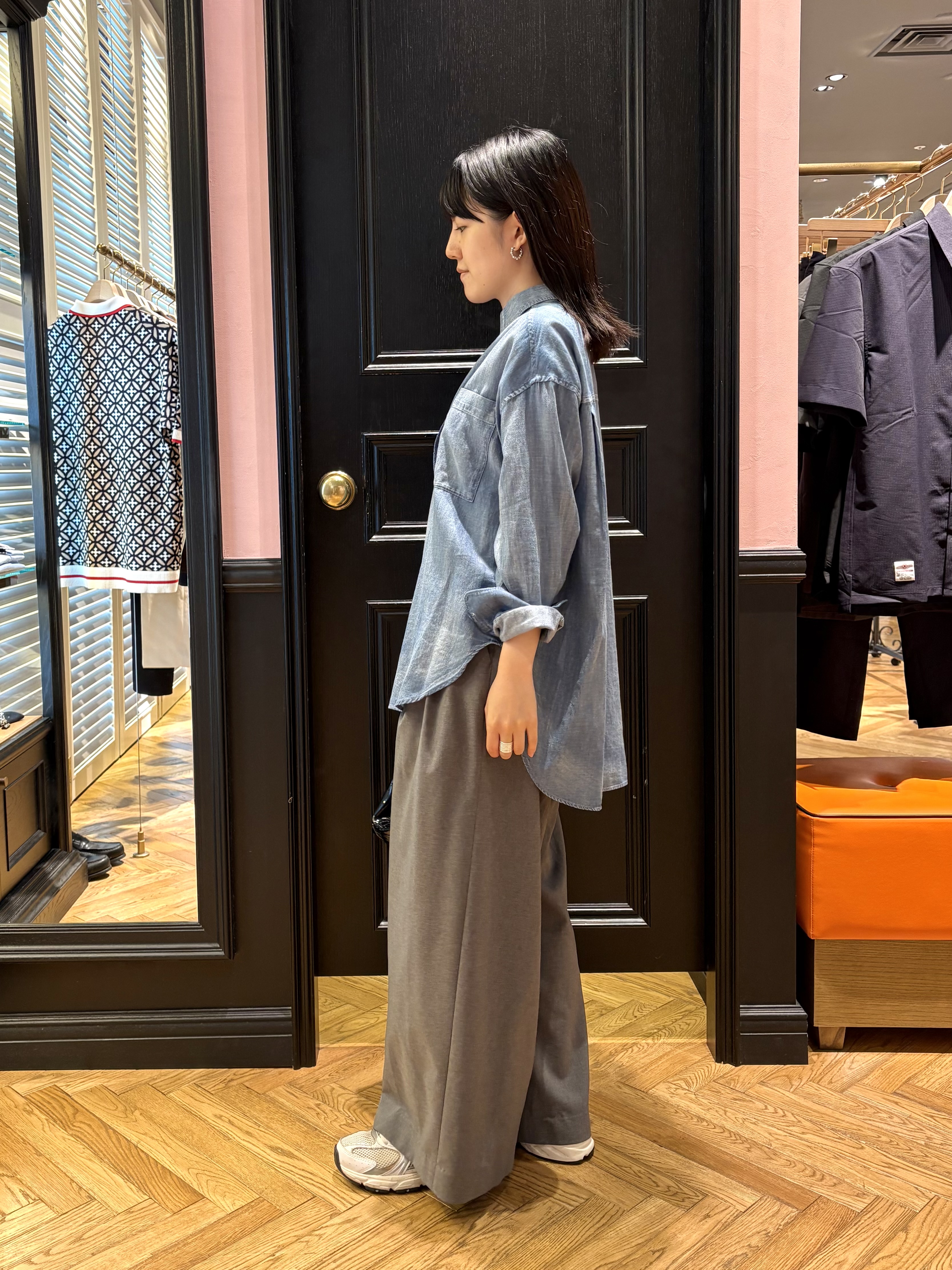 cocoさんの「DRESSTERIOR｜【夏デニム】シアーデニムシャツ」を使ったコーディネート
