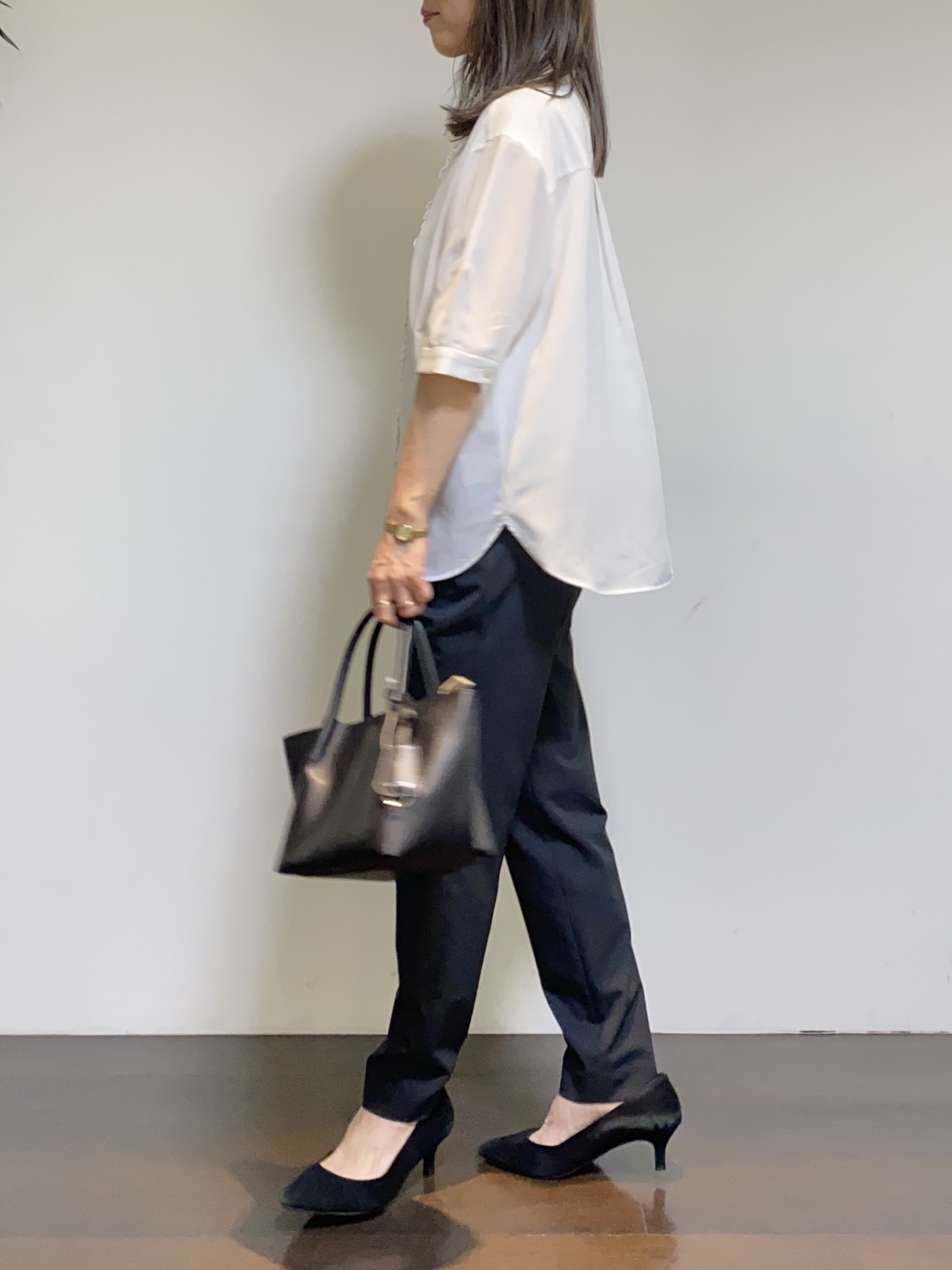 tomoさんの「UNTITLED｜コットンリネンカーディガン」を使ったコーディネート