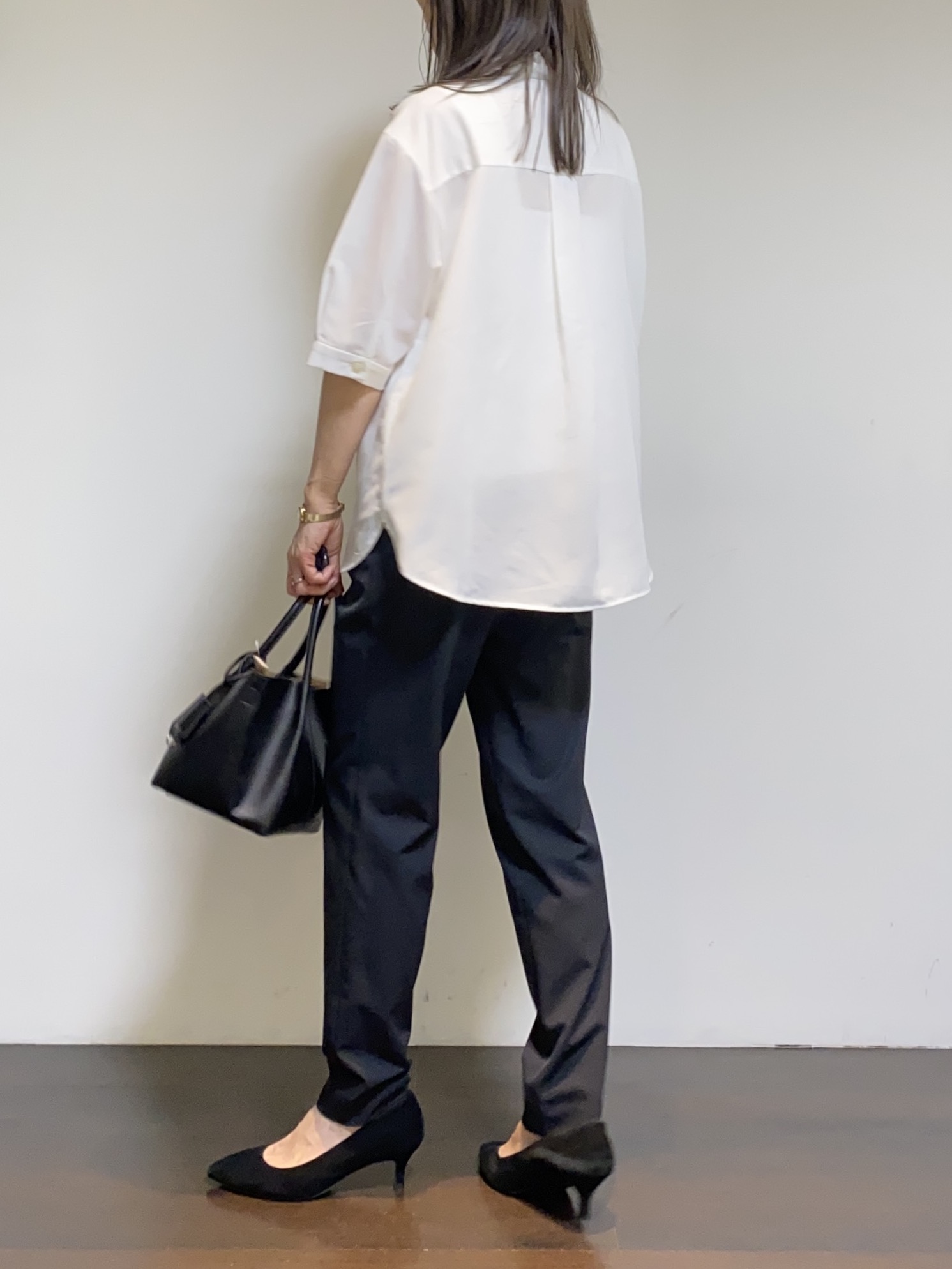 tomoさんの「UNTITLED｜コットンリネンカーディガン」を使ったコーディネート