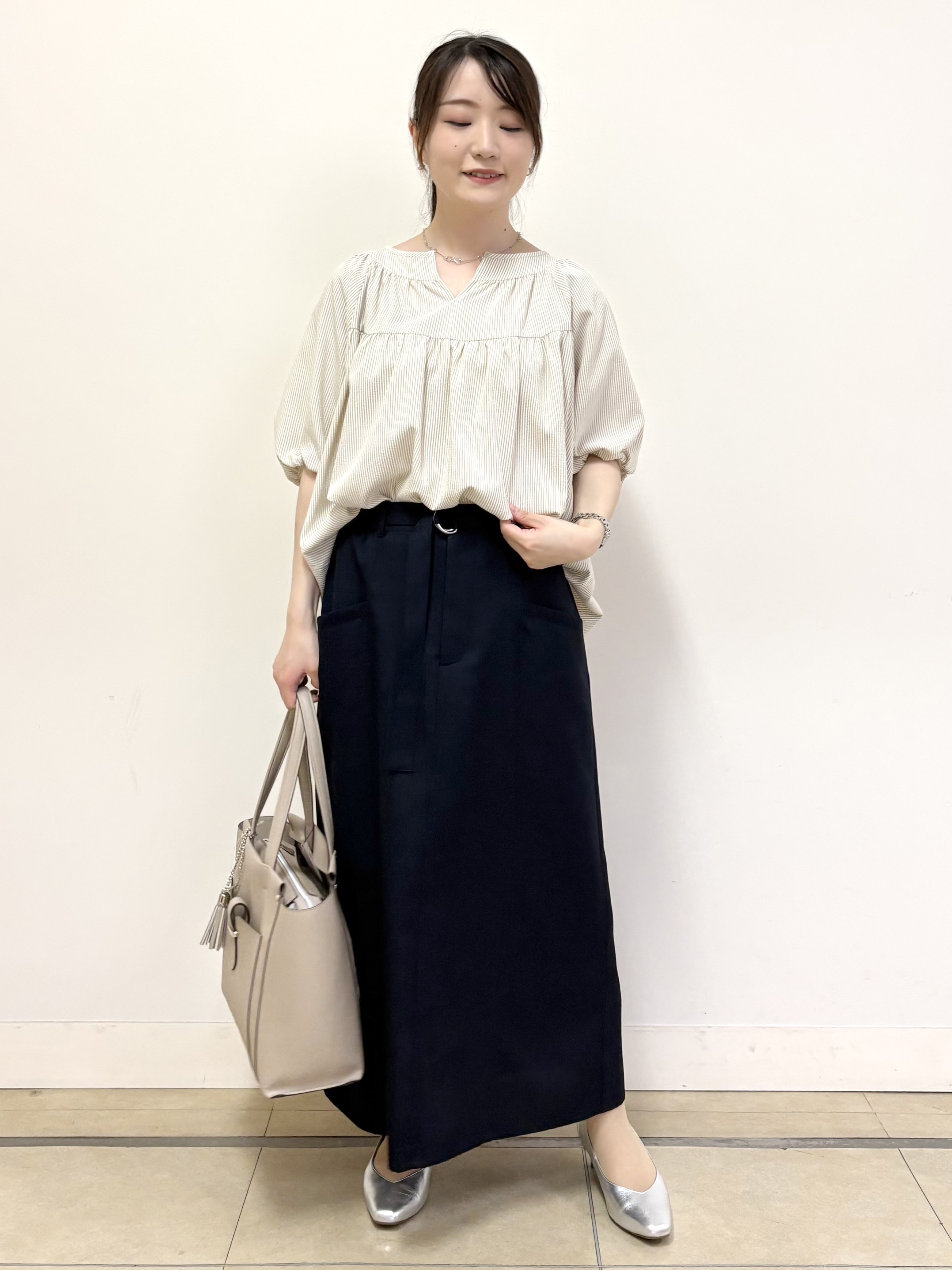 mikiさんの「Reflect｜ギャザーデザインブラウス」を使ったコーディネート