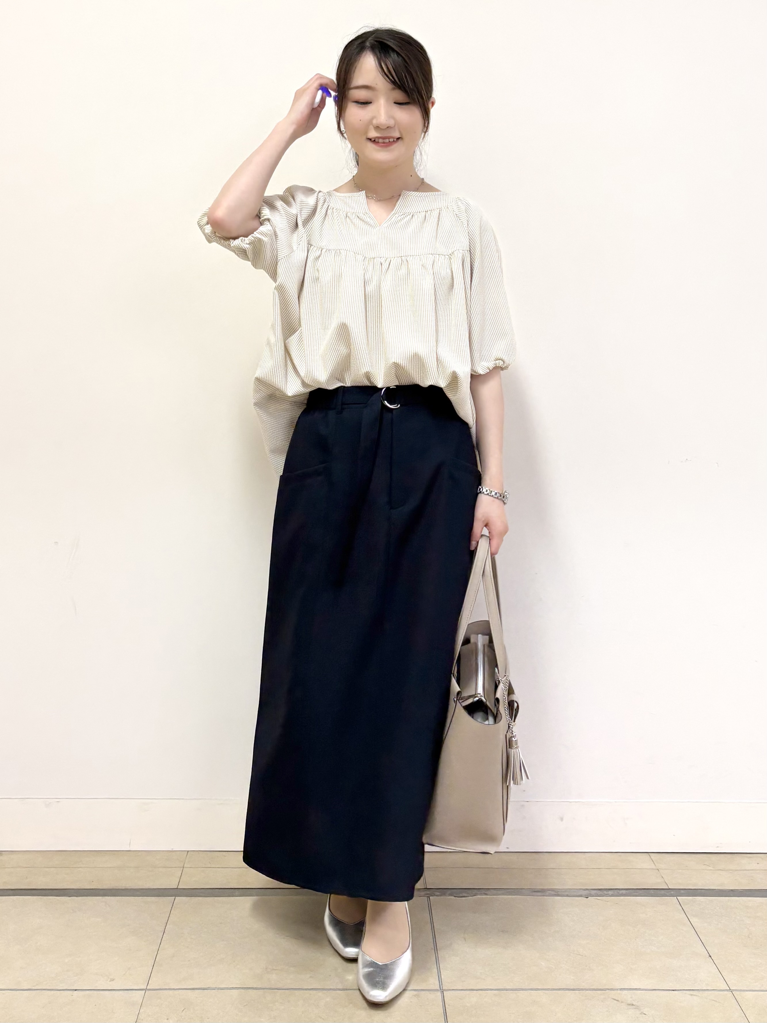 mikiさんの「Reflect｜ギャザーデザインブラウス」を使ったコーディネート