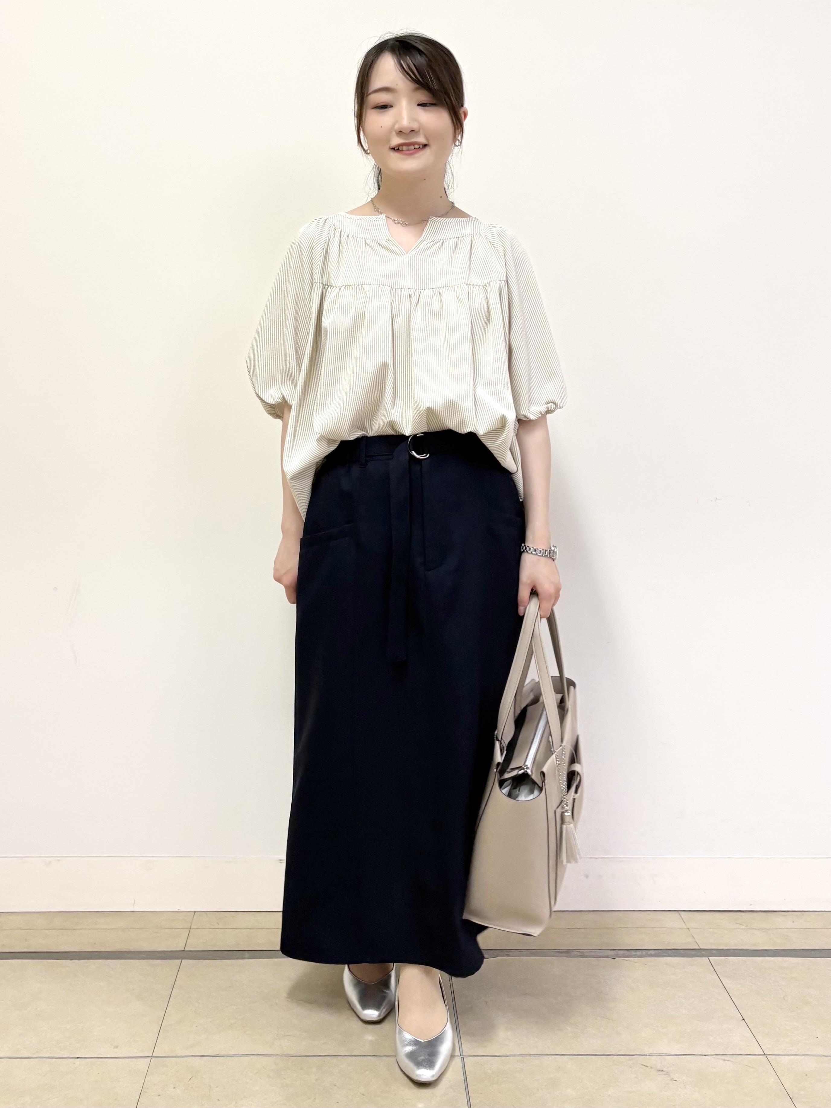 mikiさんの「Reflect｜ギャザーデザインブラウス」を使ったコーディネート