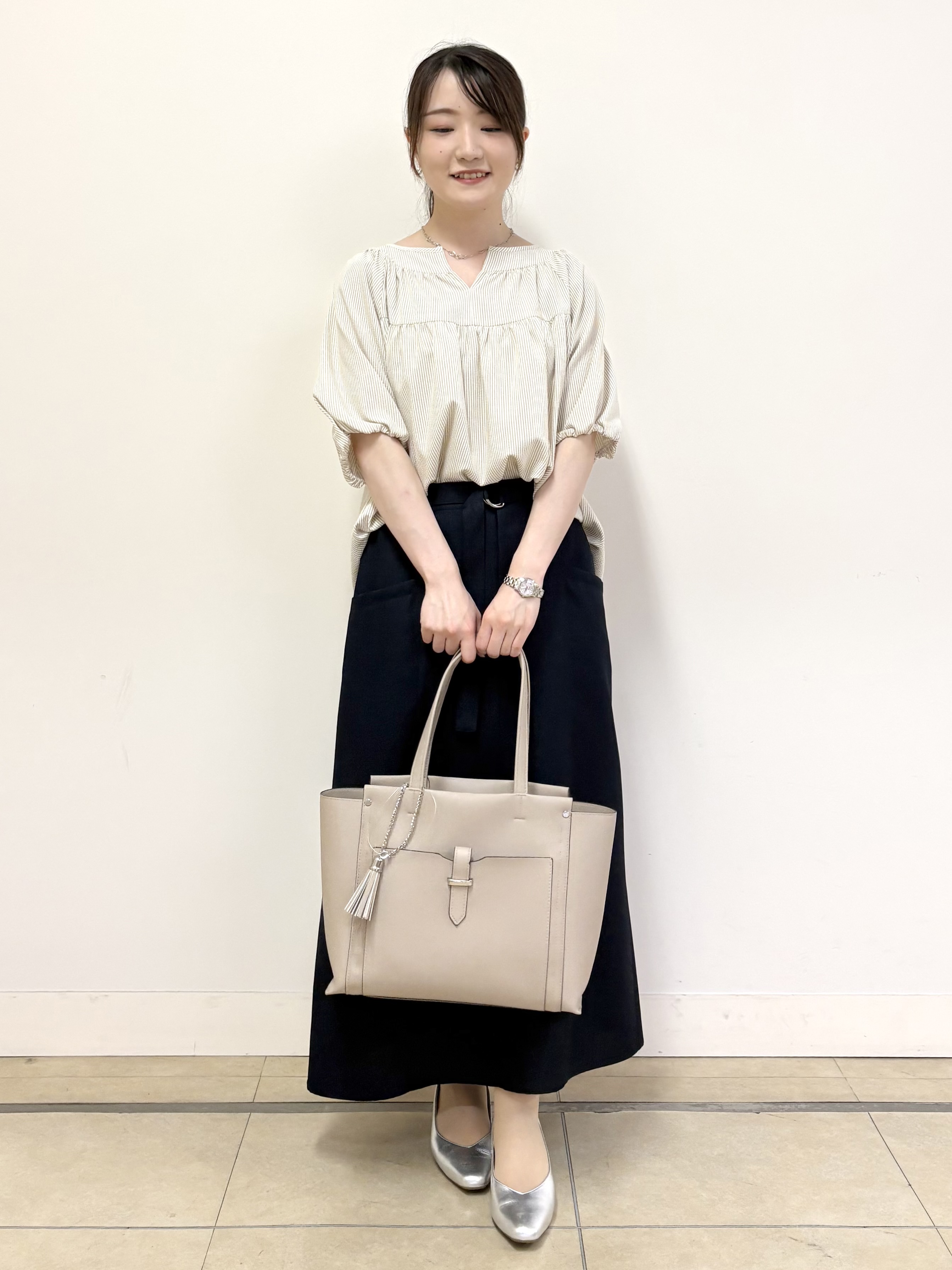 mikiさんの「Reflect｜ギャザーデザインブラウス」を使ったコーディネート