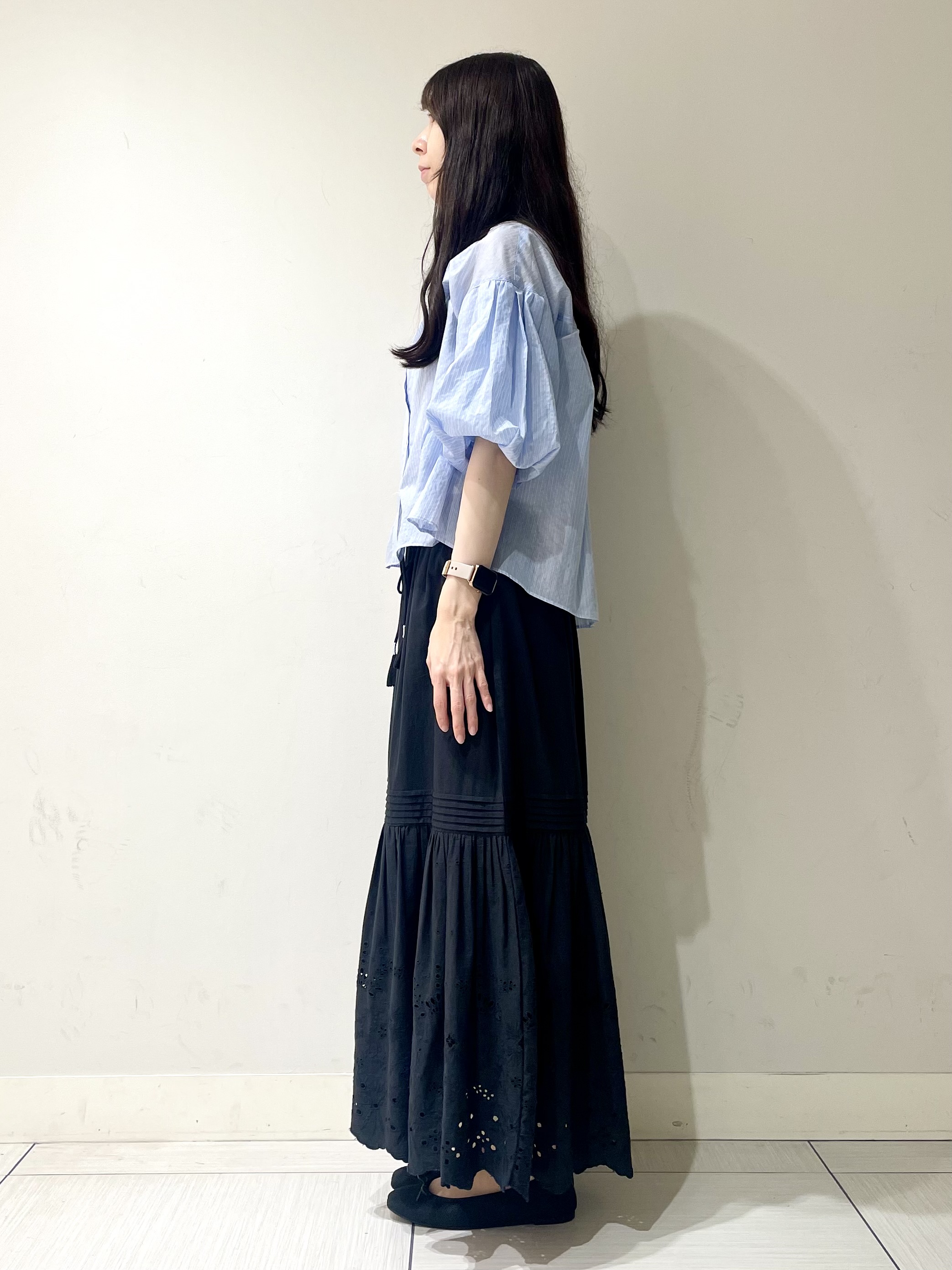 ことさんの「DRESSTERIOR｜【1枚で着映え/ウォッシャブル】ストライプスタンドフリルボリュームスリーブブラウス」を使ったコーディネート