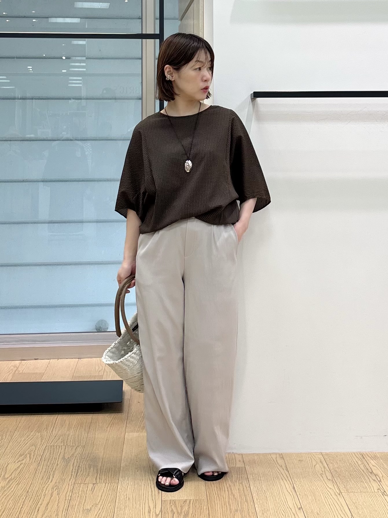 asamiさんの「INDIVI｜【体型カバー】サッカーチェックドルマントップス」を使ったコーディネート