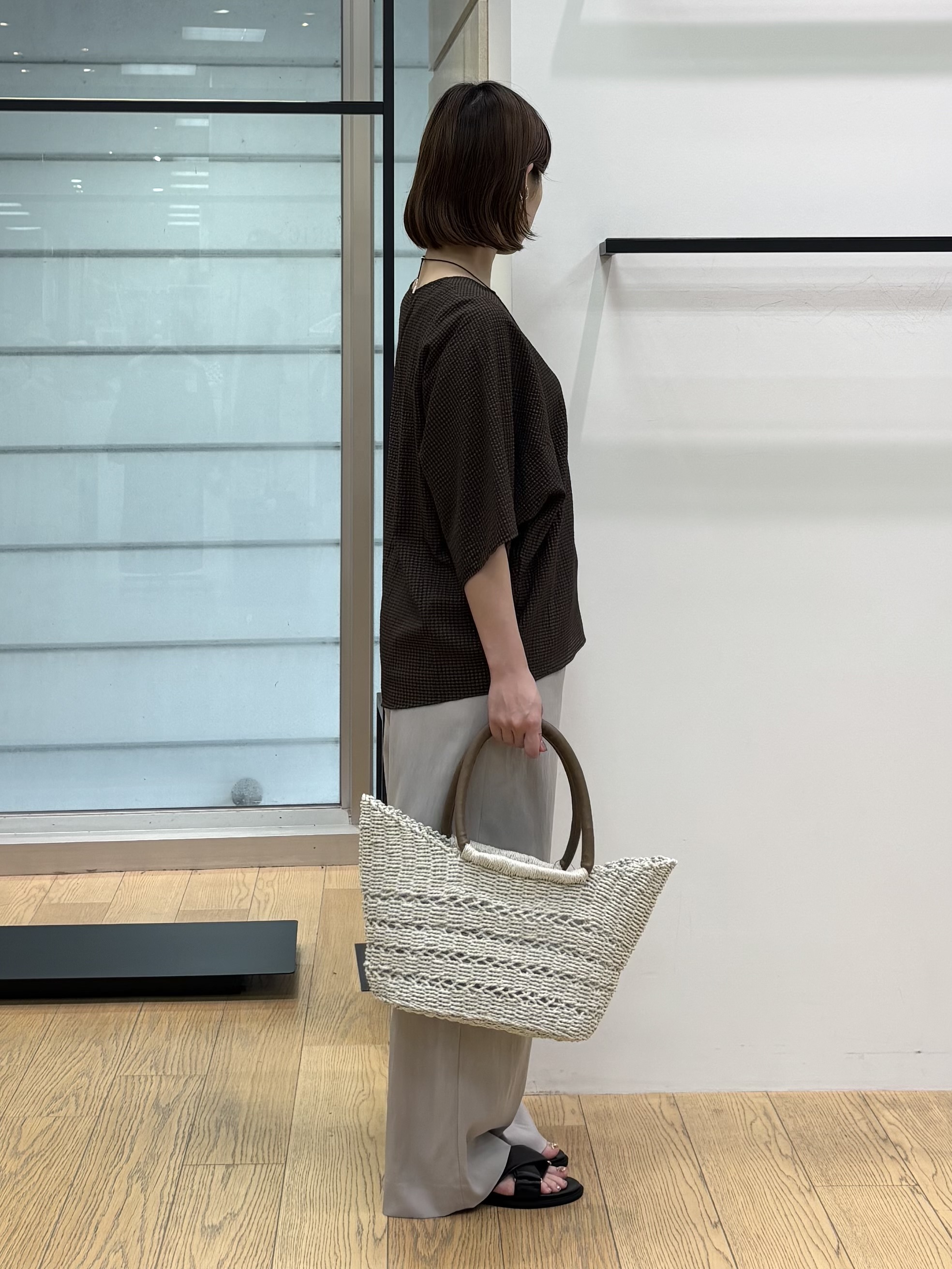 asamiさんの「INDIVI｜【体型カバー】サッカーチェックドルマントップス」を使ったコーディネート
