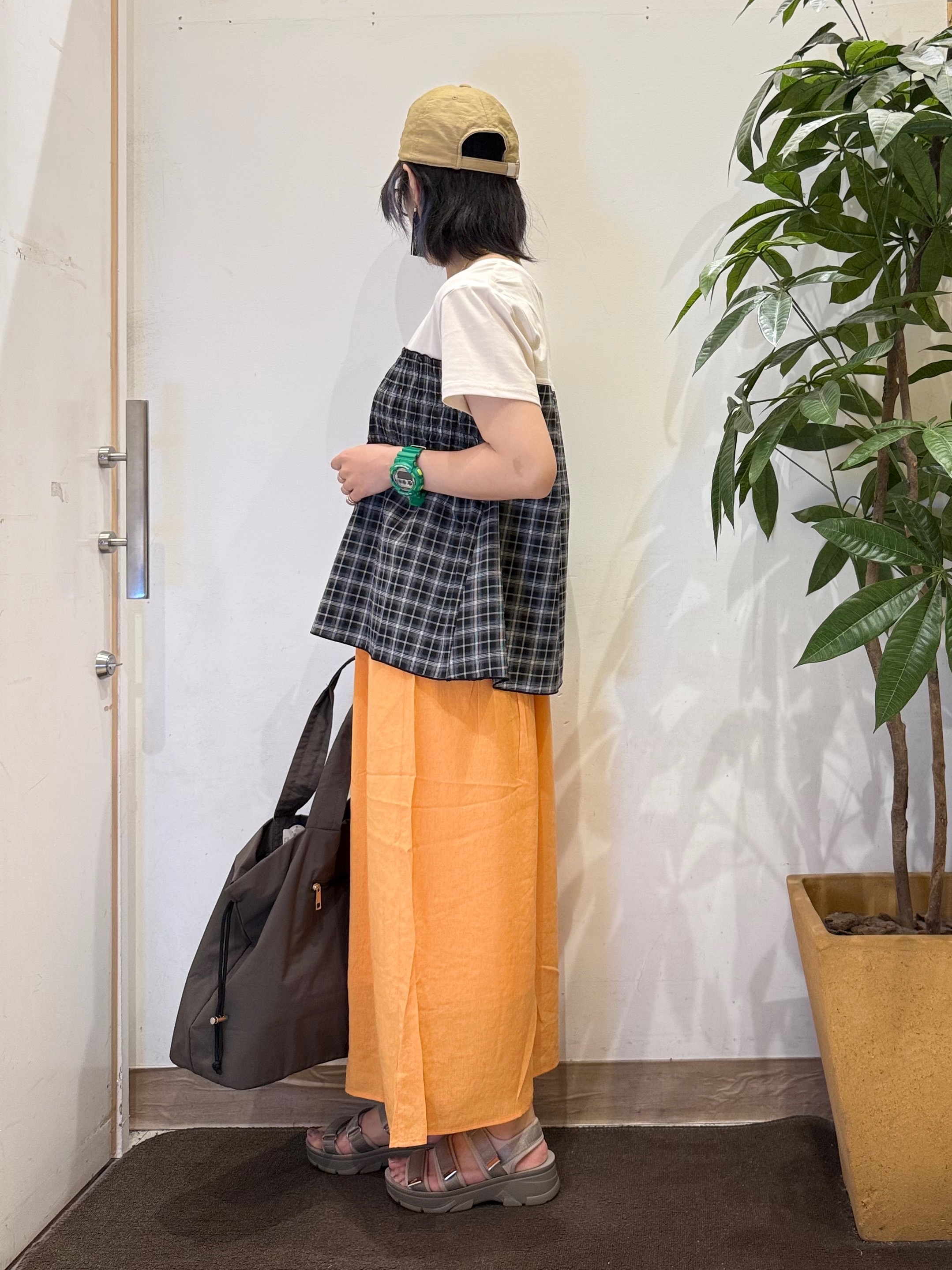 misakiさんの「SHOO･LA･RUE｜【S-LL/洗濯機可】着るだけサマ見え 柄アソートビスチェ風ドッキングTシャツ」を使ったコーディネート