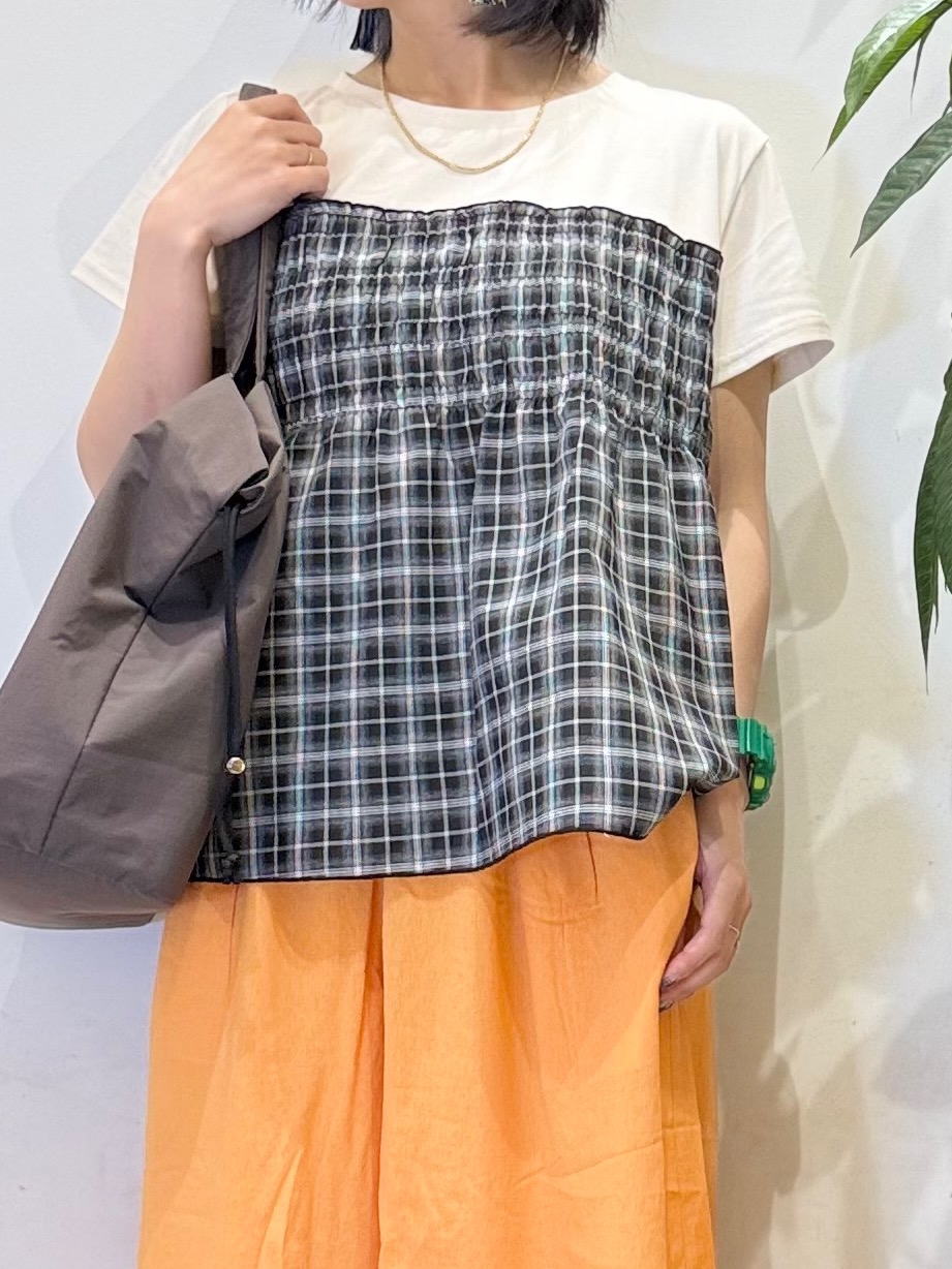 misakiさんの「SHOO･LA･RUE｜【S-LL/洗濯機可】着るだけサマ見え 柄アソートビスチェ風ドッキングTシャツ」を使ったコーディネート