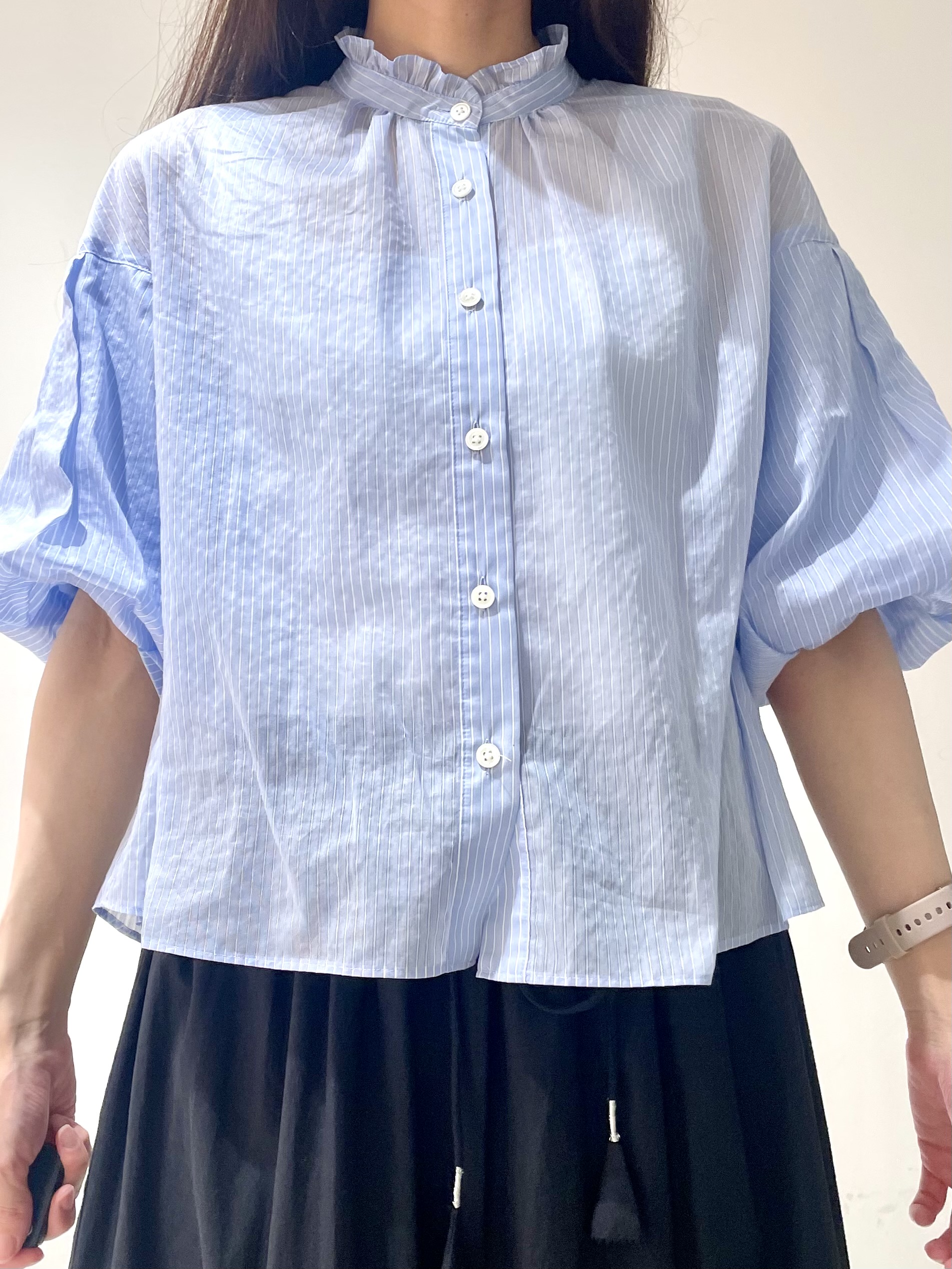 ことさんの「DRESSTERIOR｜【1枚で着映え/ウォッシャブル】ストライプスタンドフリルボリュームスリーブブラウス」を使ったコーディネート