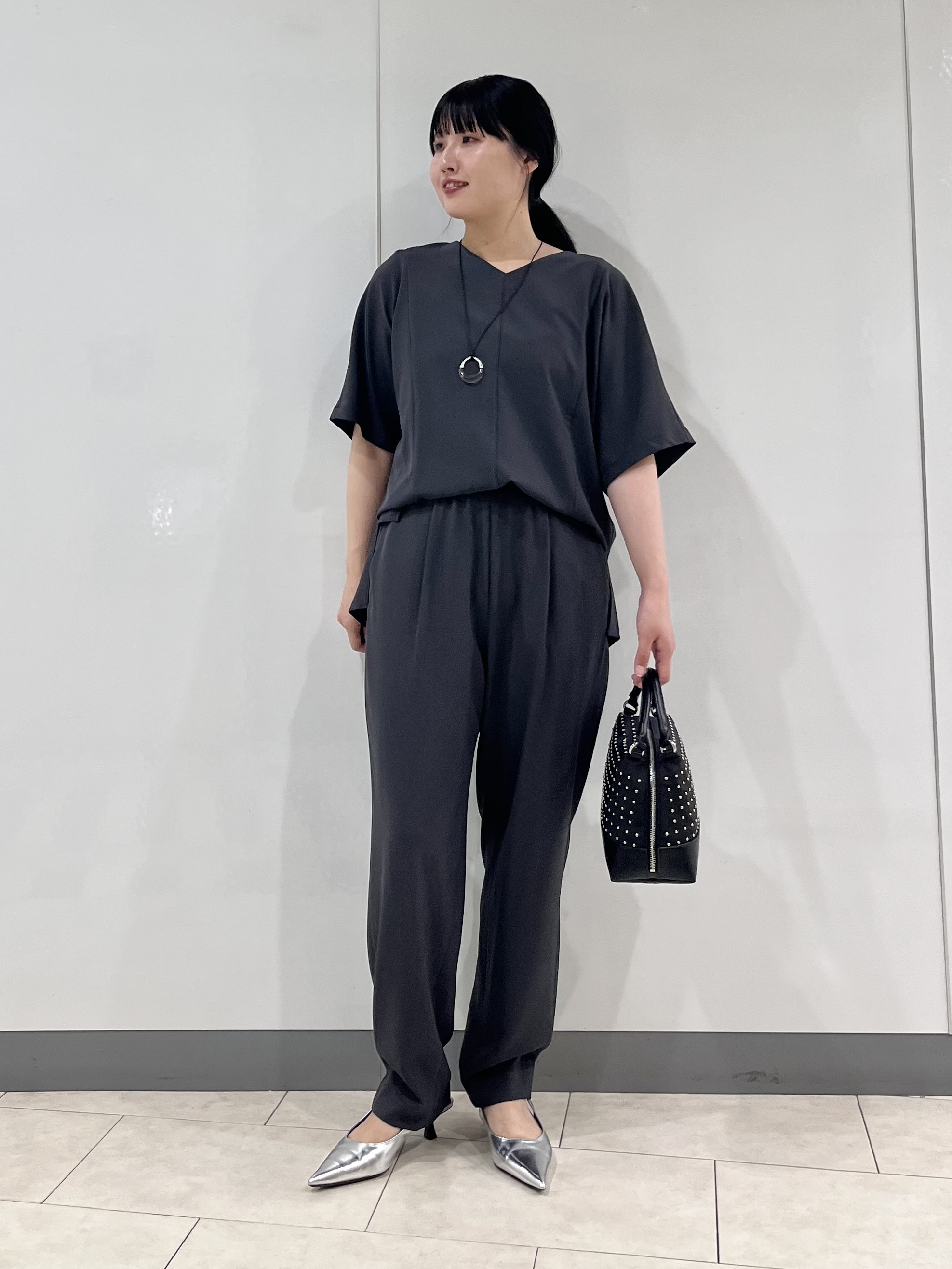 hasuさんの「INDIVI｜【着る日傘】ドルマントップス」を使ったコーディネート