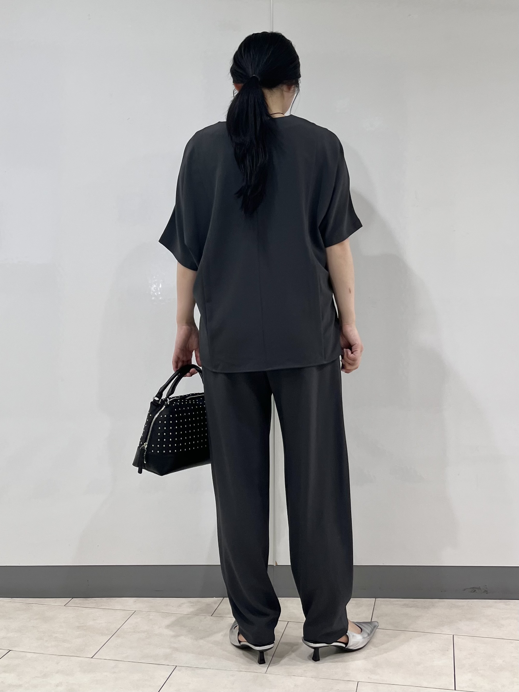hasuさんの「INDIVI｜【着る日傘】ドルマントップス」を使ったコーディネート