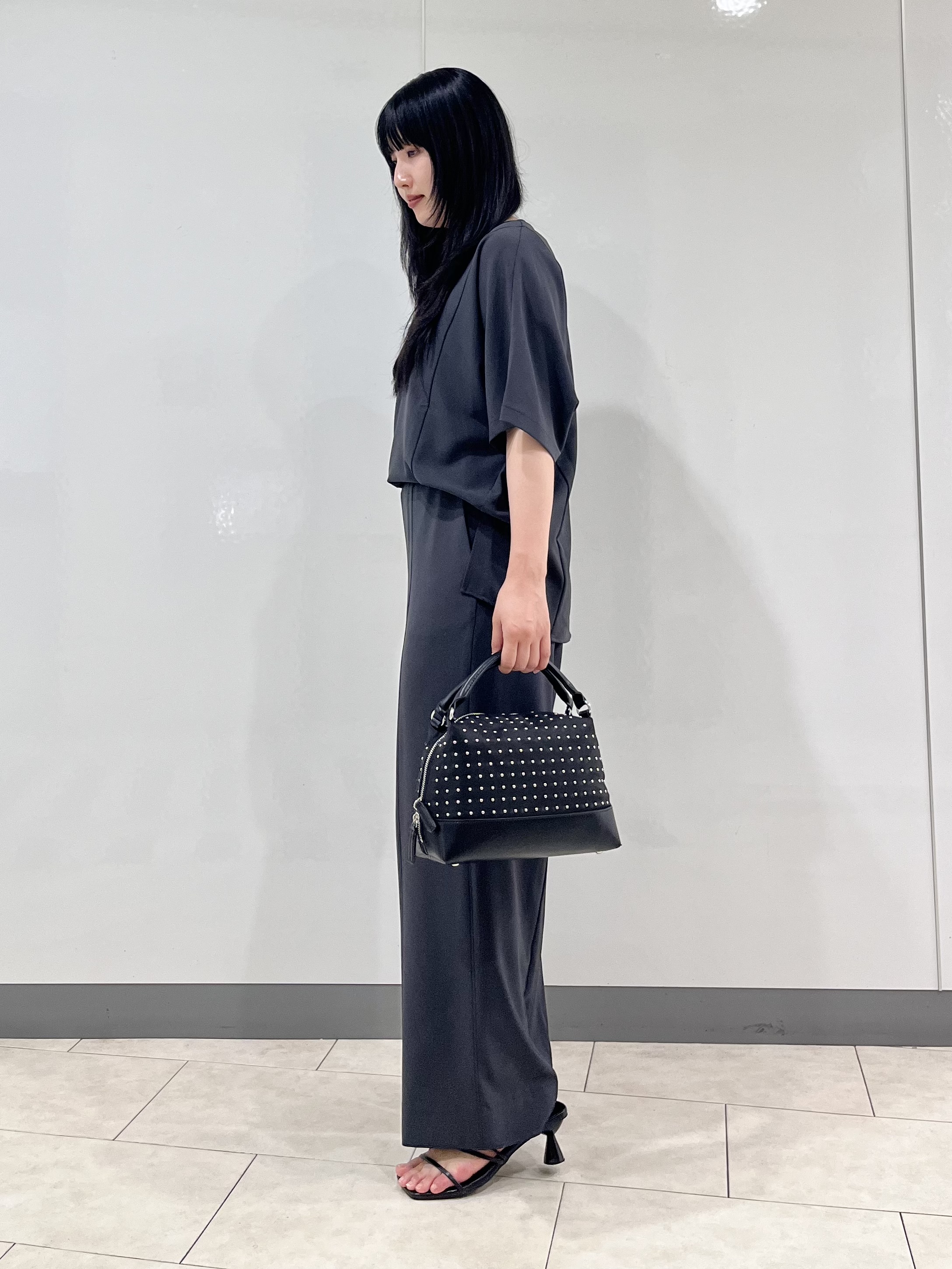 hasuさんの「INDIVI｜【着る日傘】ドルマントップス」を使ったコーディネート