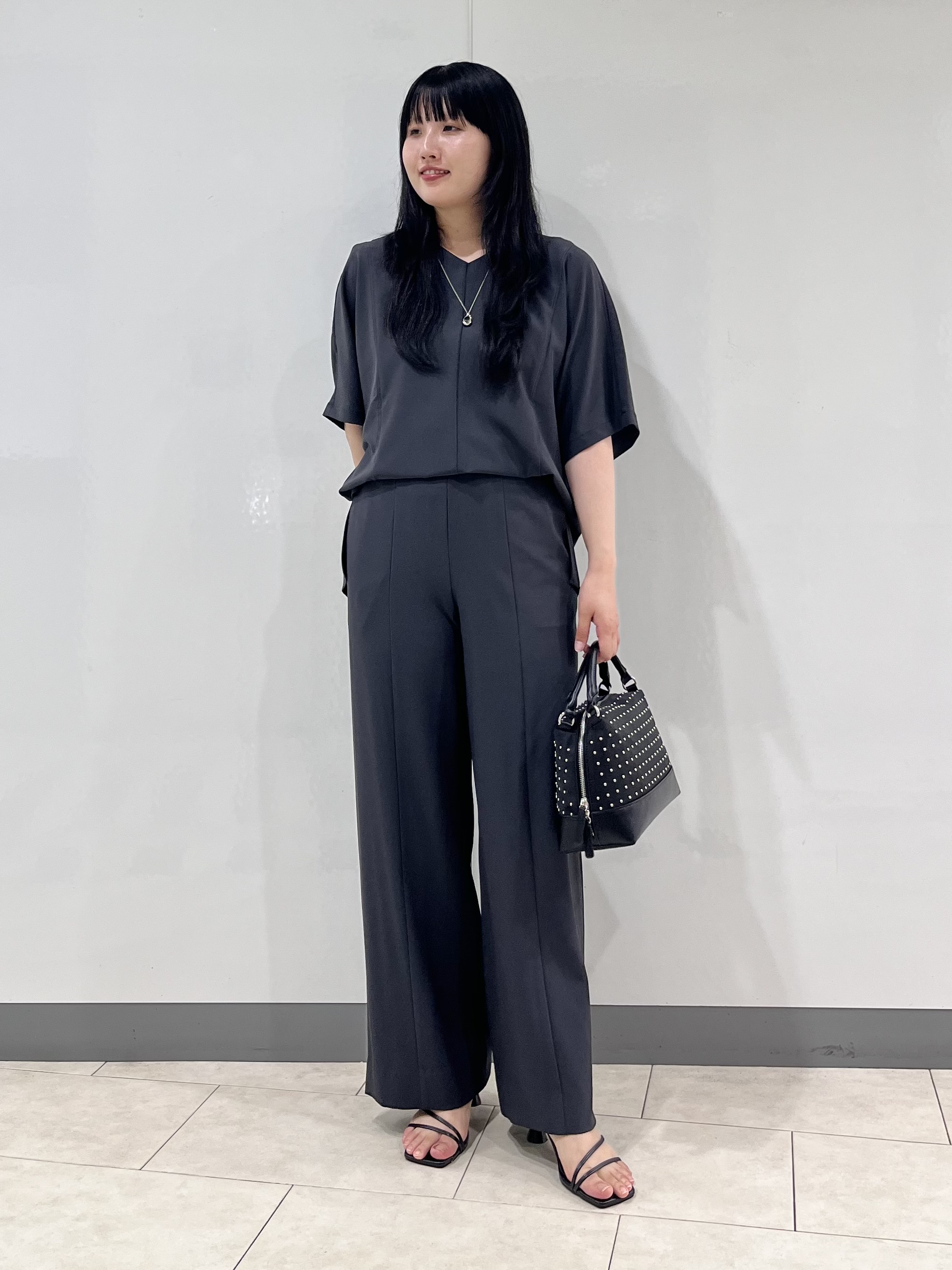 hasuさんの「INDIVI｜【着る日傘】ドルマントップス」を使ったコーディネート