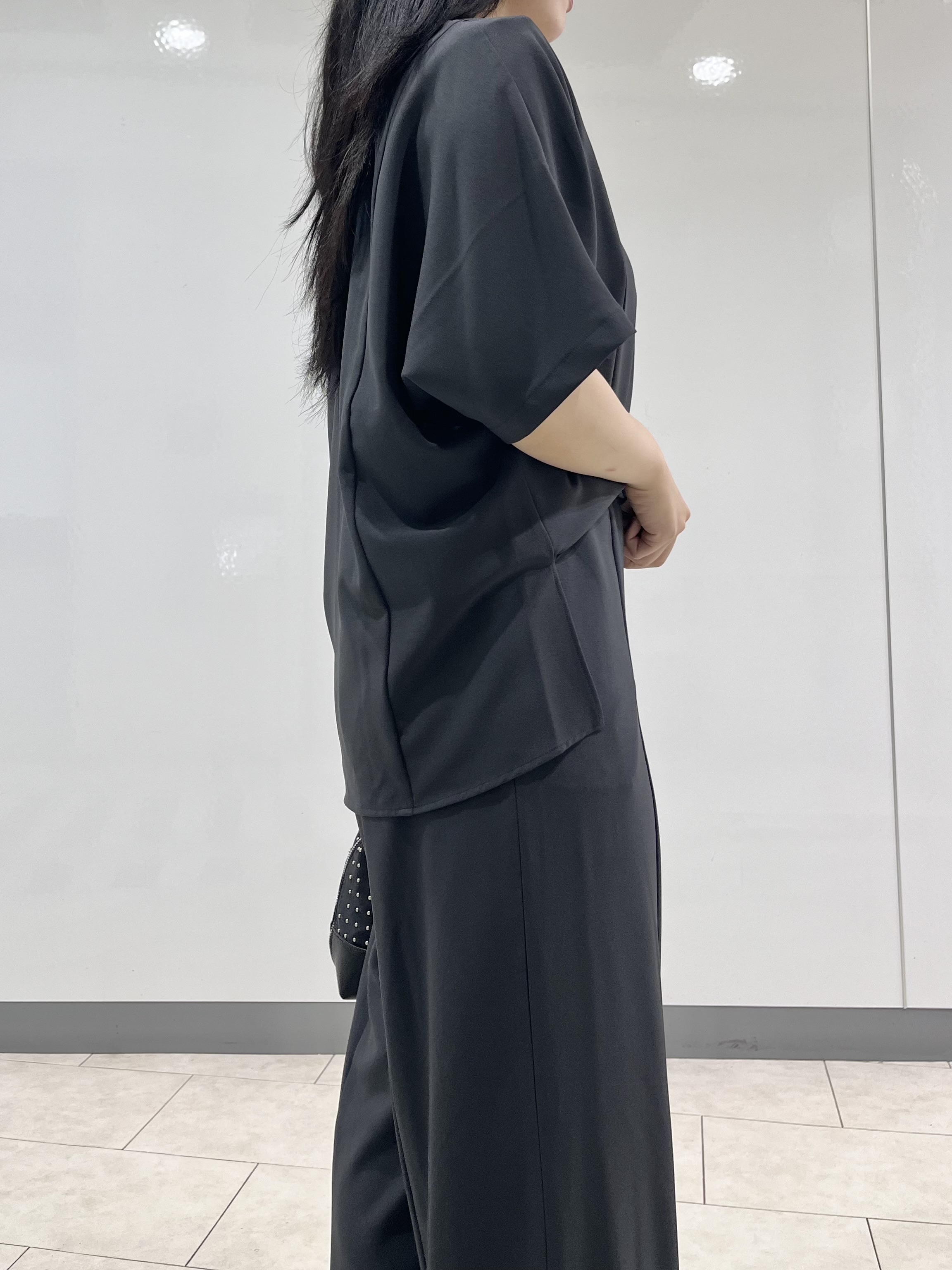 hasuさんの「INDIVI｜【着る日傘】ドルマントップス」を使ったコーディネート