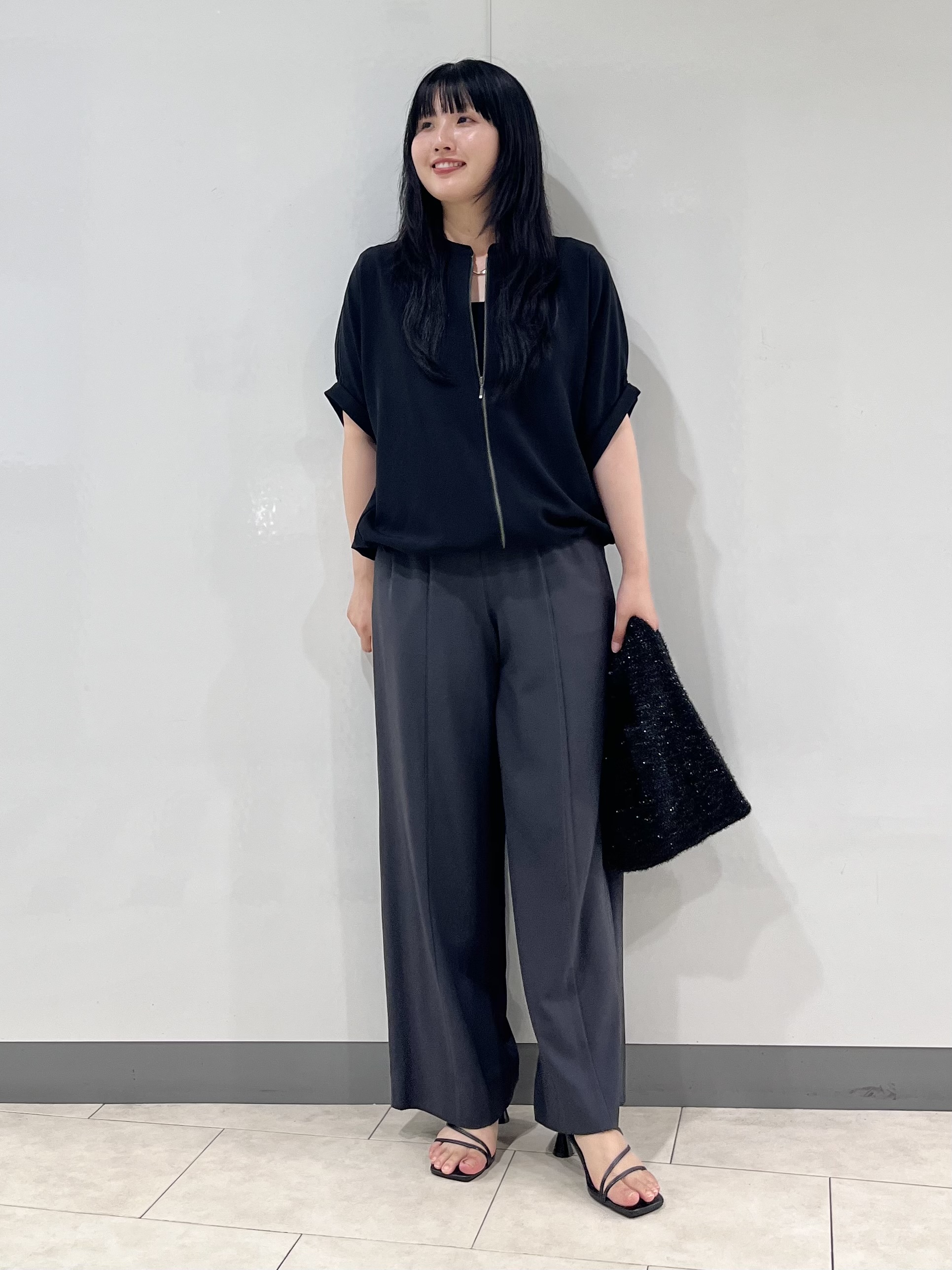 hasuさんの「INDIVI｜【着る日傘】ドルマンフォルムブルゾン」を使ったコーディネート