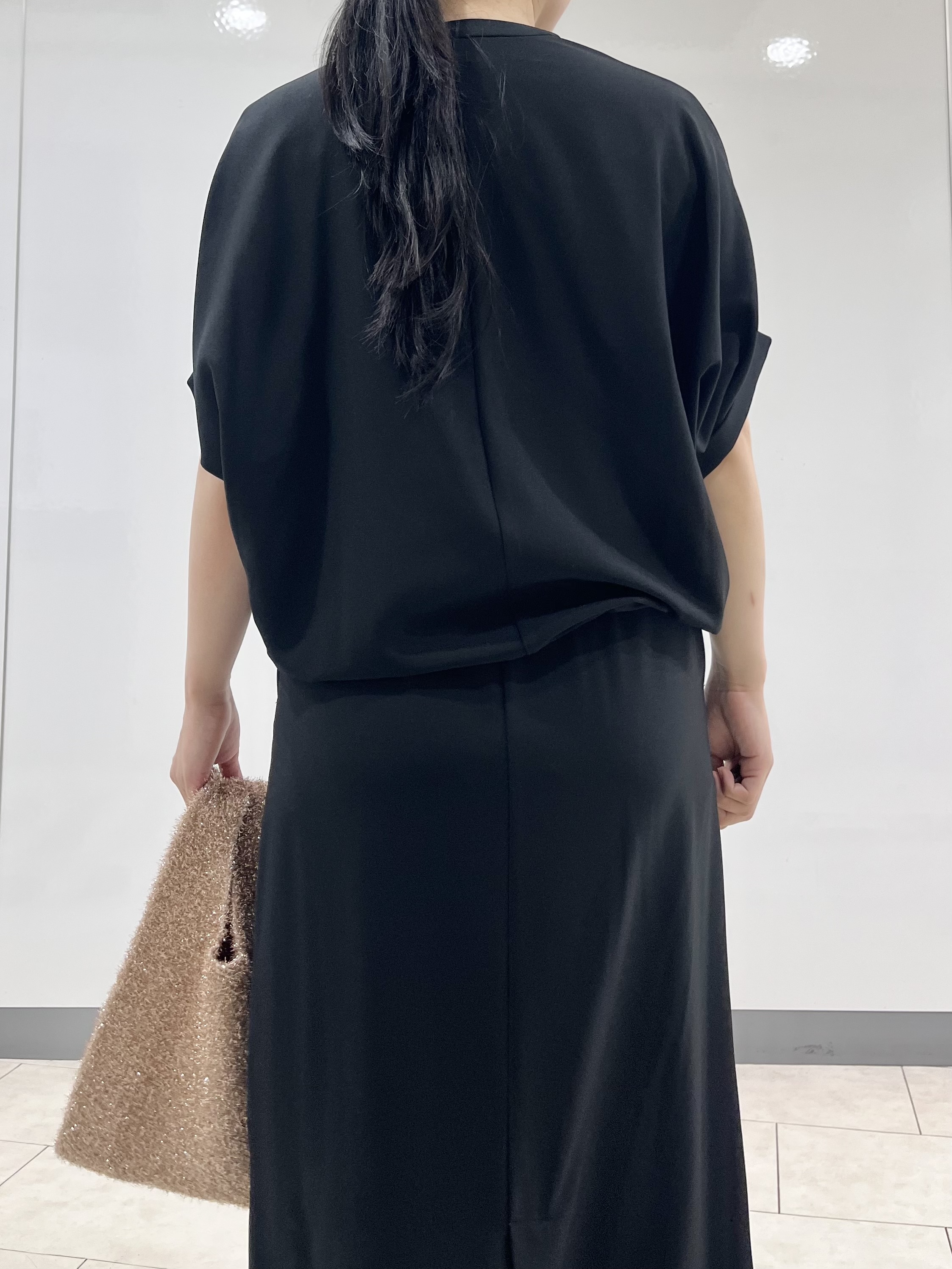 hasuさんの「INDIVI｜【着る日傘】ドルマンフォルムブルゾン」を使ったコーディネート