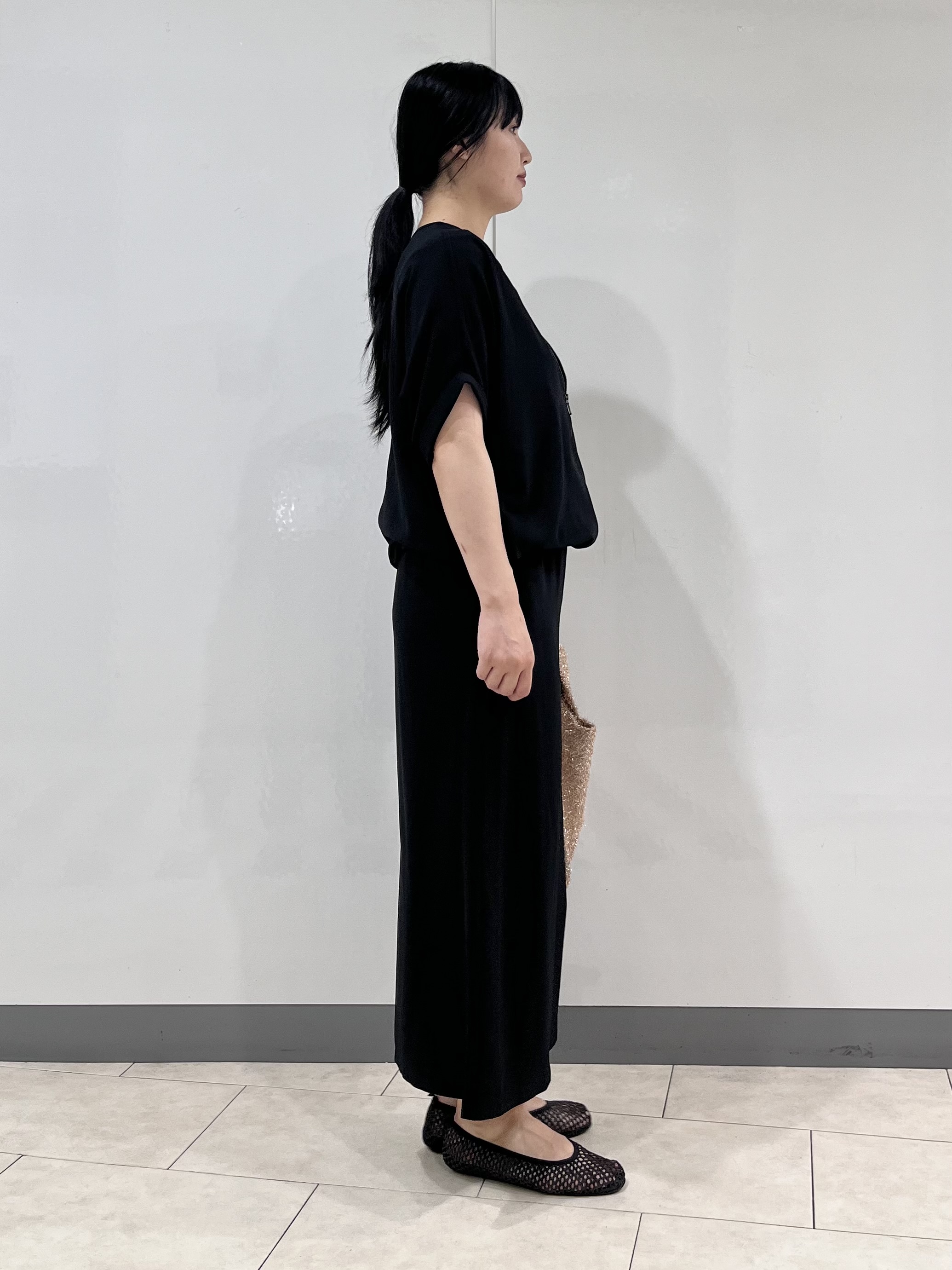 hasuさんの「INDIVI｜【着る日傘】ドルマンフォルムブルゾン」を使ったコーディネート