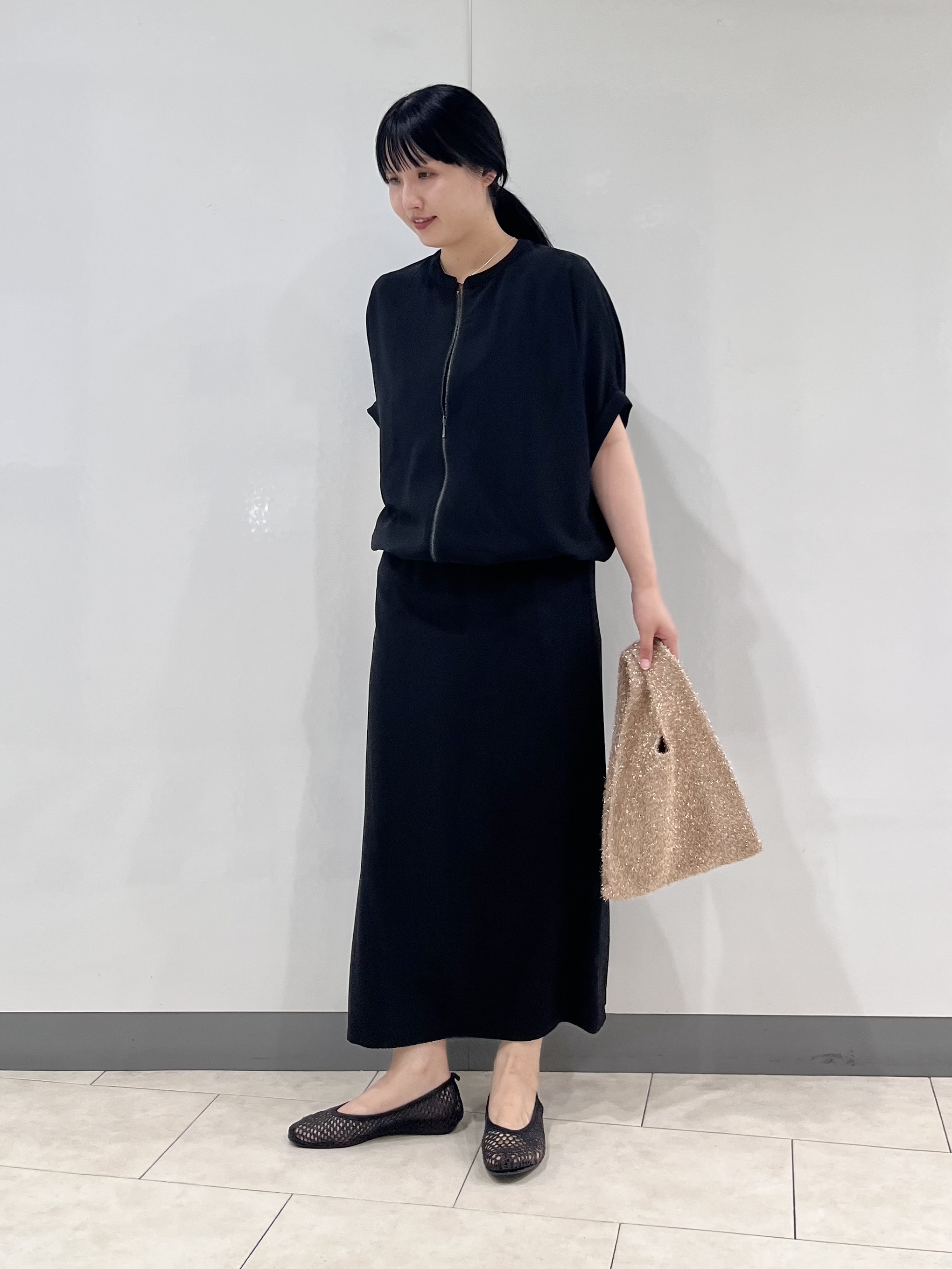 hasuさんの「INDIVI｜【着る日傘】ドルマンフォルムブルゾン」を使ったコーディネート