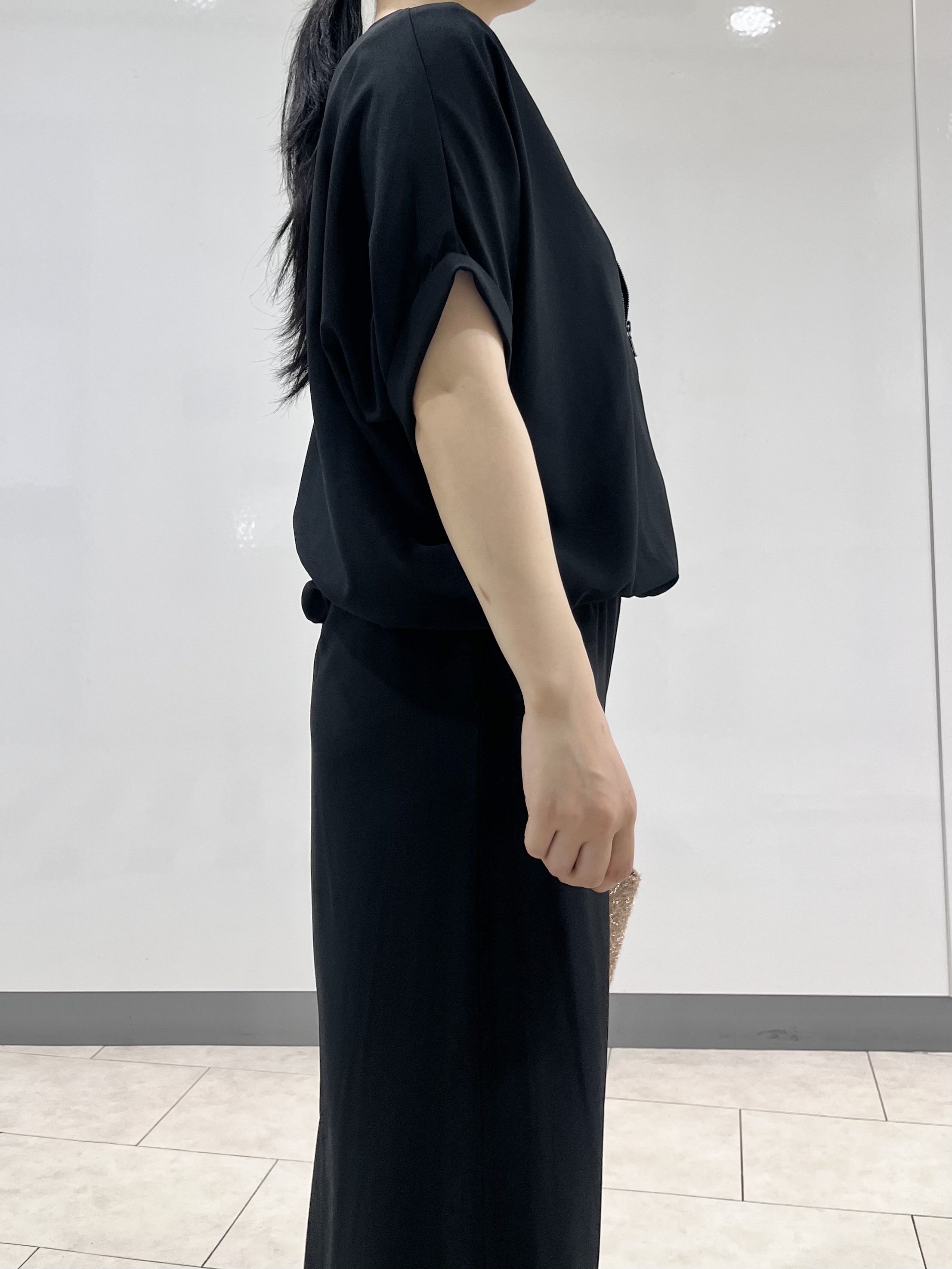 hasuさんの「INDIVI｜【着る日傘】ドルマンフォルムブルゾン」を使ったコーディネート