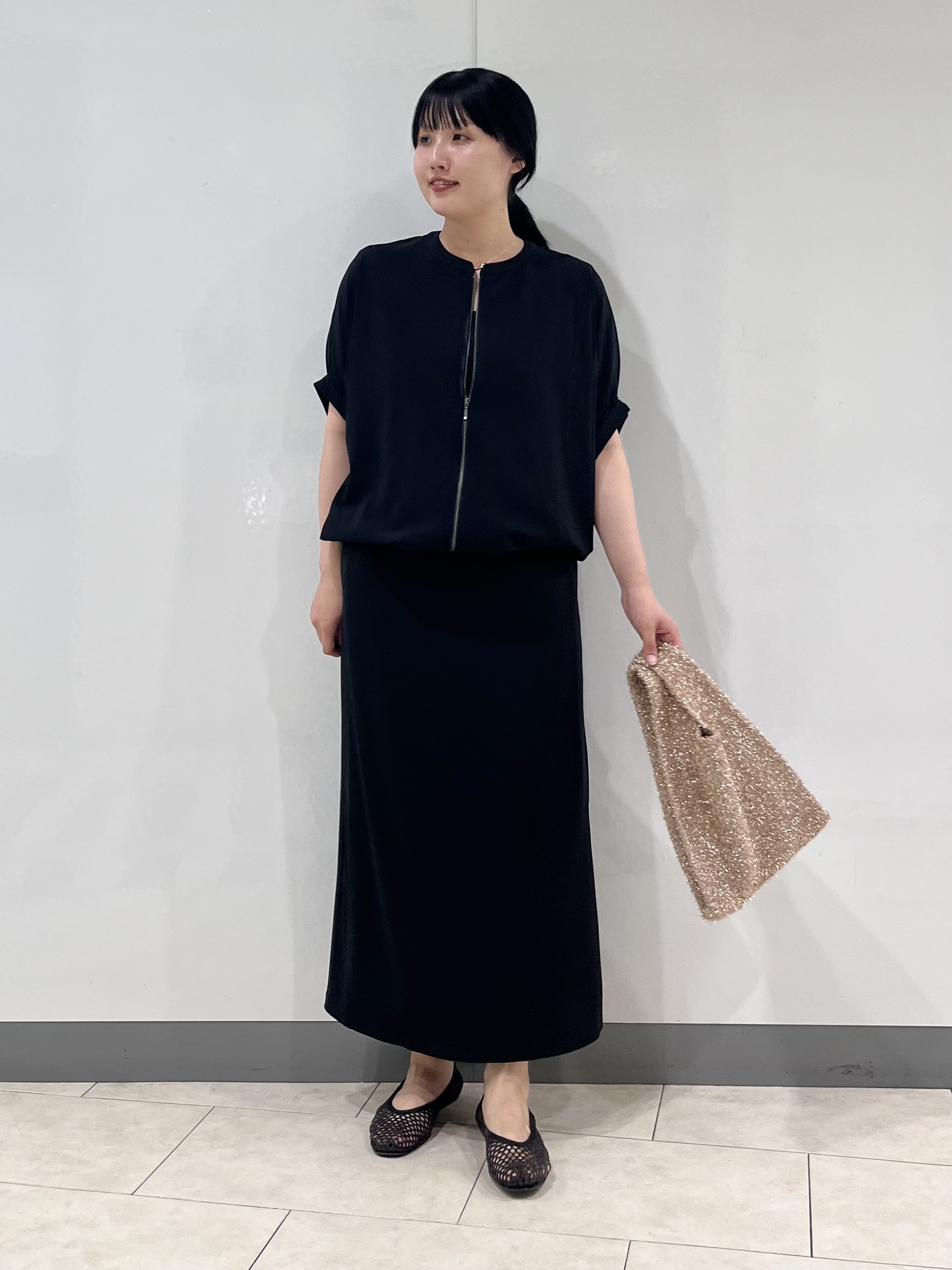 hasuさんの「INDIVI｜【着る日傘】ドルマンフォルムブルゾン」を使ったコーディネート