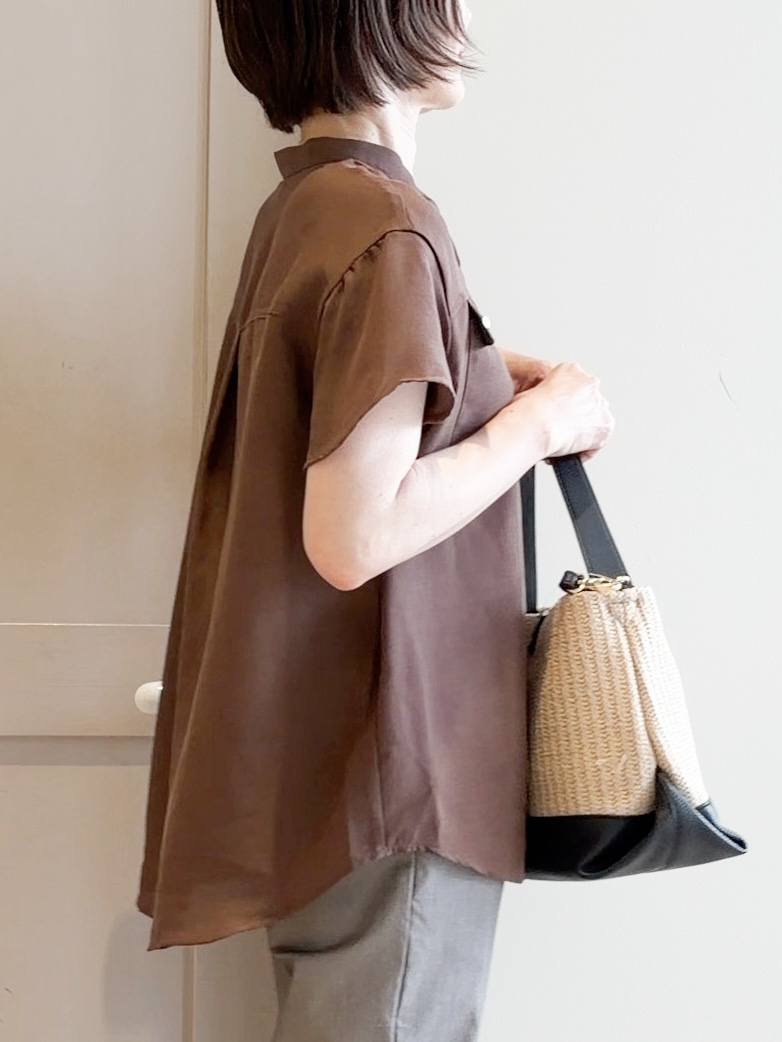 yamakoさんの「grove｜【洗濯機OK・ひんやり/SETUP可】シワになりにくい、フレアスリーブブラウス」を使ったコーディネート