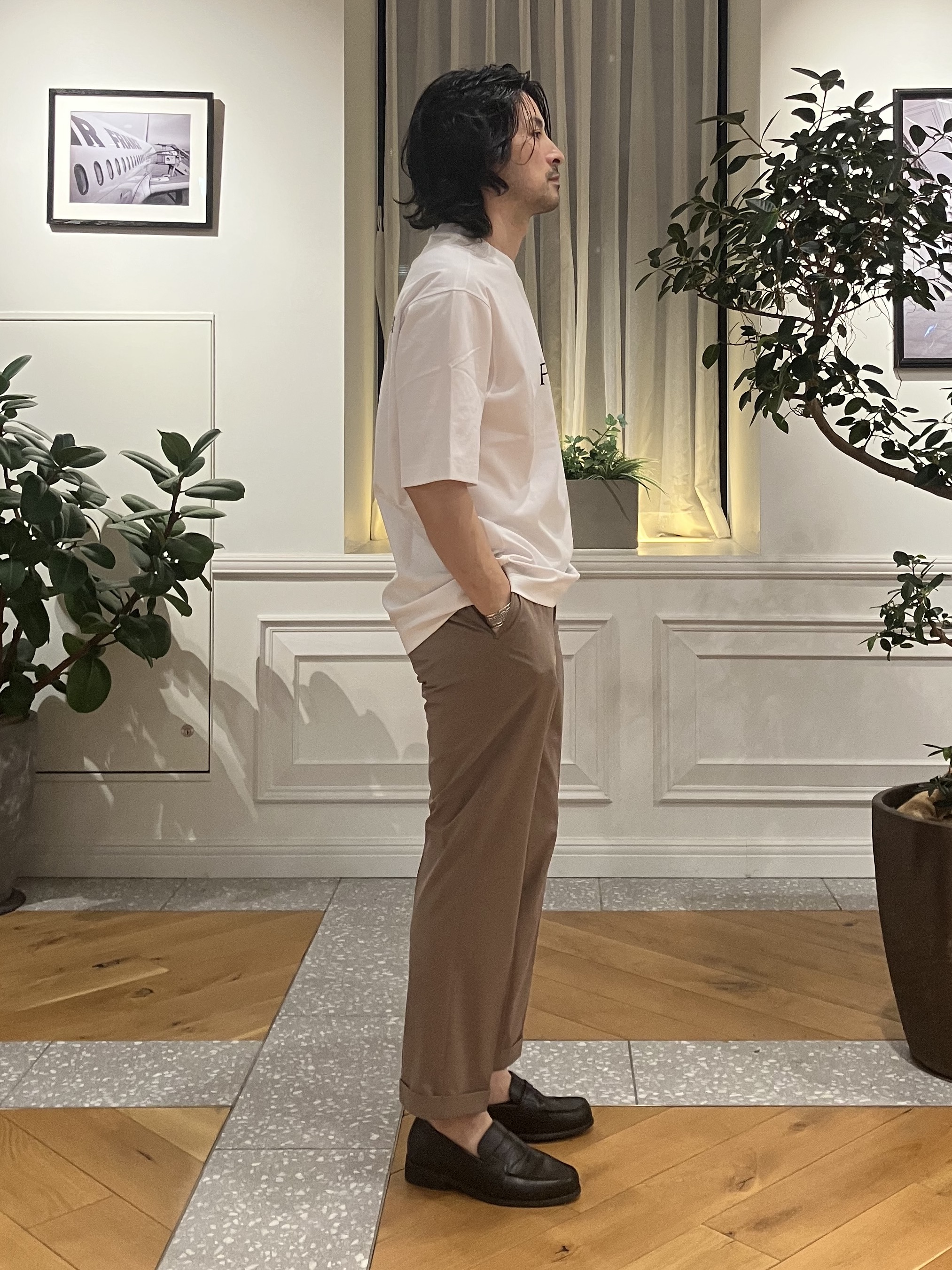 junyaさんの「DRESSTERIOR｜【接触冷感／UVカット／抗菌防臭／しわ防止】クールデオドラント ロゴTシャツ」を使ったコーディネート