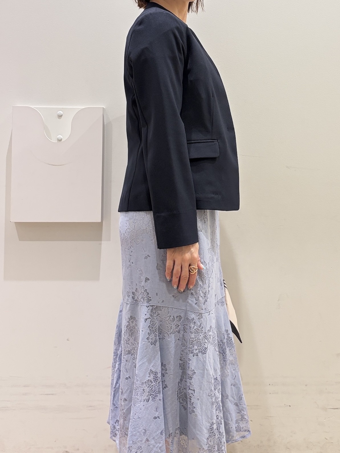YUKOさんの「index｜【接触冷感／吸水速乾】ノーカラージャケット／セットアップ対応可《洗える／防シワ／ストレッチ》」を使ったコーディネート