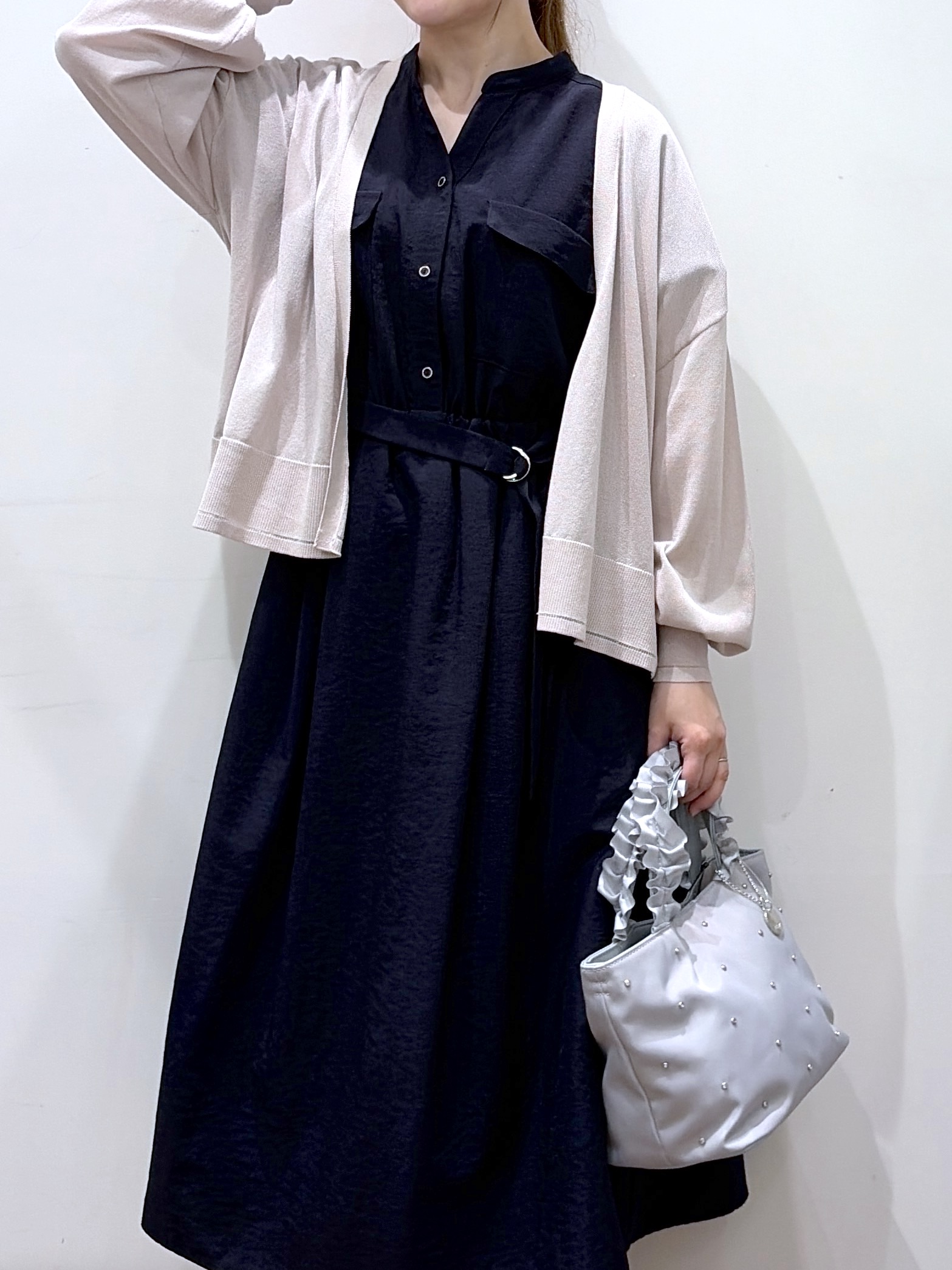 Junさんの「index｜【接触冷感】シアーショートトッパーカーディガン《洗濯機OK／抗ピル》」を使ったコーディネート