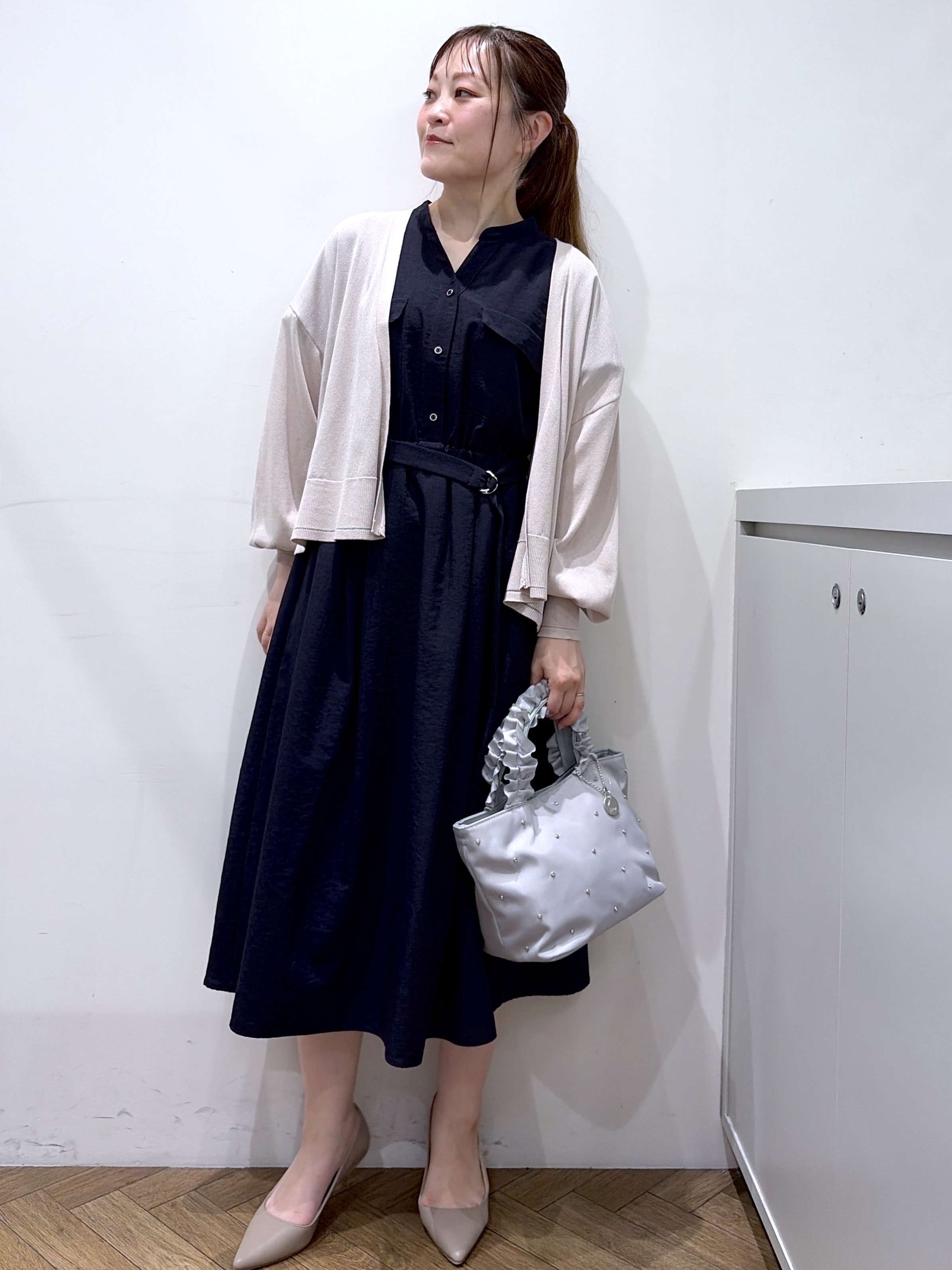 Junさんの「index｜【接触冷感】シアーショートトッパーカーディガン《洗濯機OK／抗ピル》」を使ったコーディネート