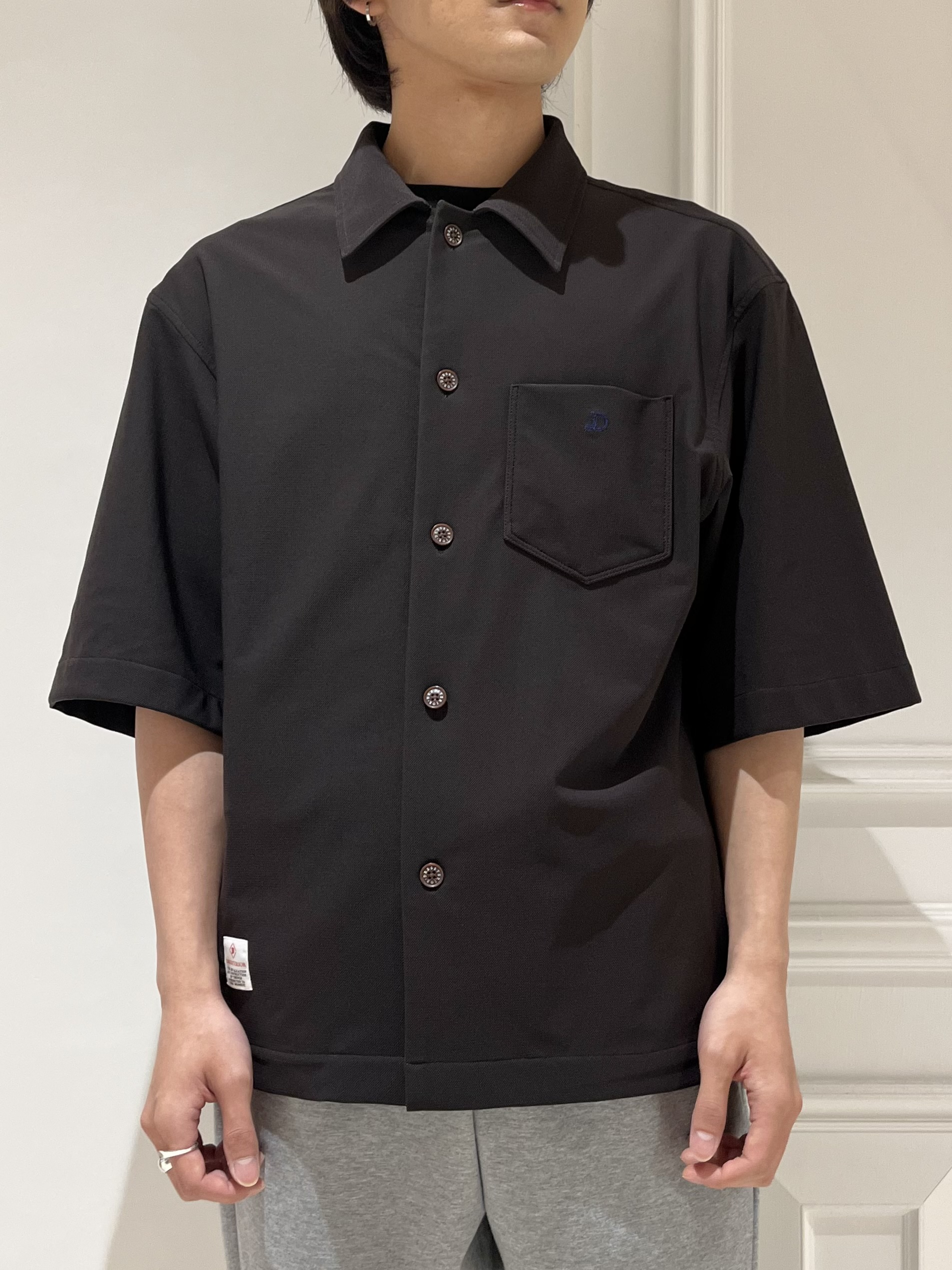 Watanabeさんの「DRESSTERIOR｜【接触冷感/UVカット/ウォッシャブル/Safari5月号掲載】AIRTOOL ハーフスリーブシャツ」を使ったコーディネート
