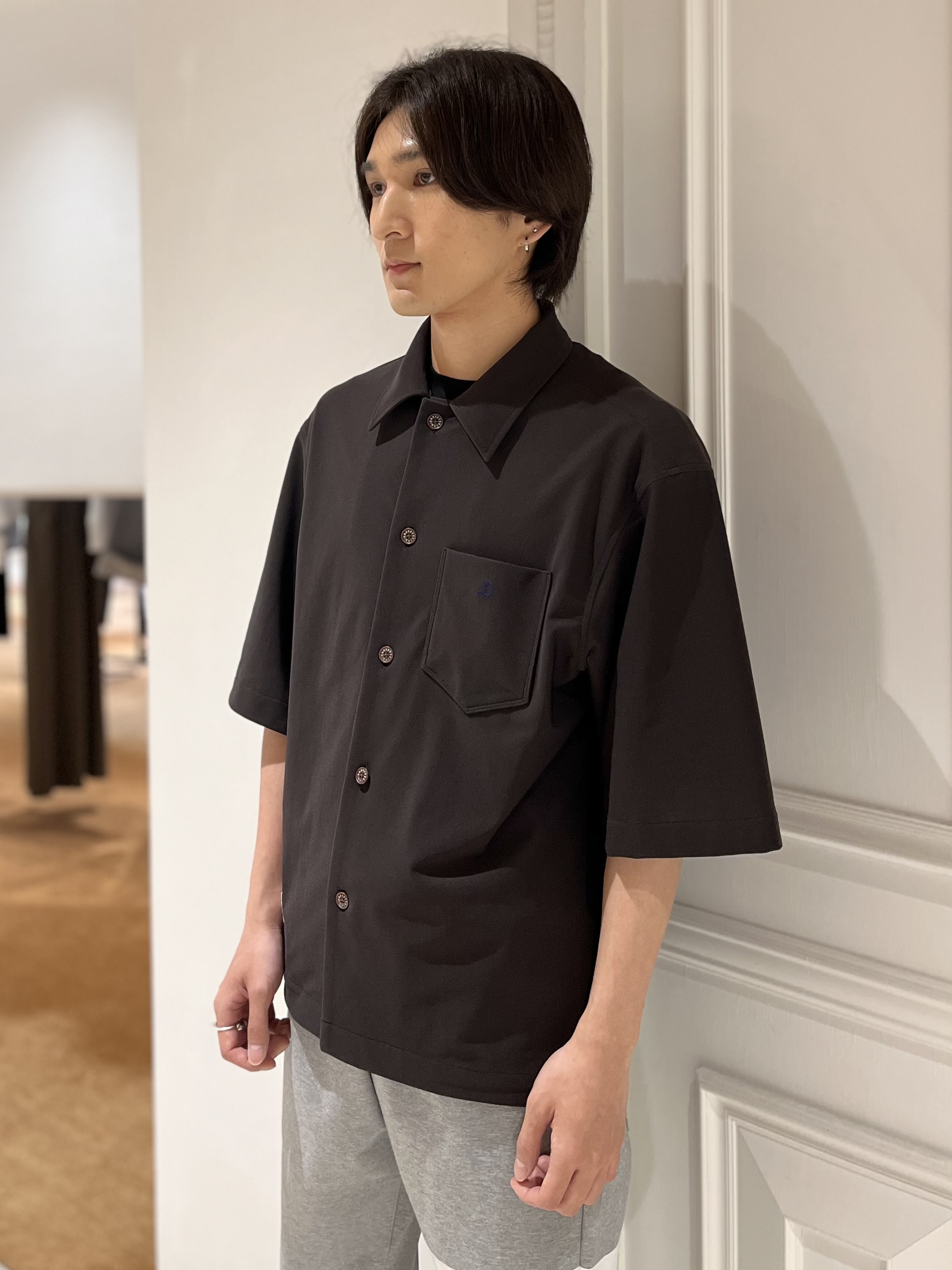 Watanabeさんの「DRESSTERIOR｜【接触冷感/UVカット/ウォッシャブル/Safari5月号掲載】AIRTOOL ハーフスリーブシャツ」を使ったコーディネート