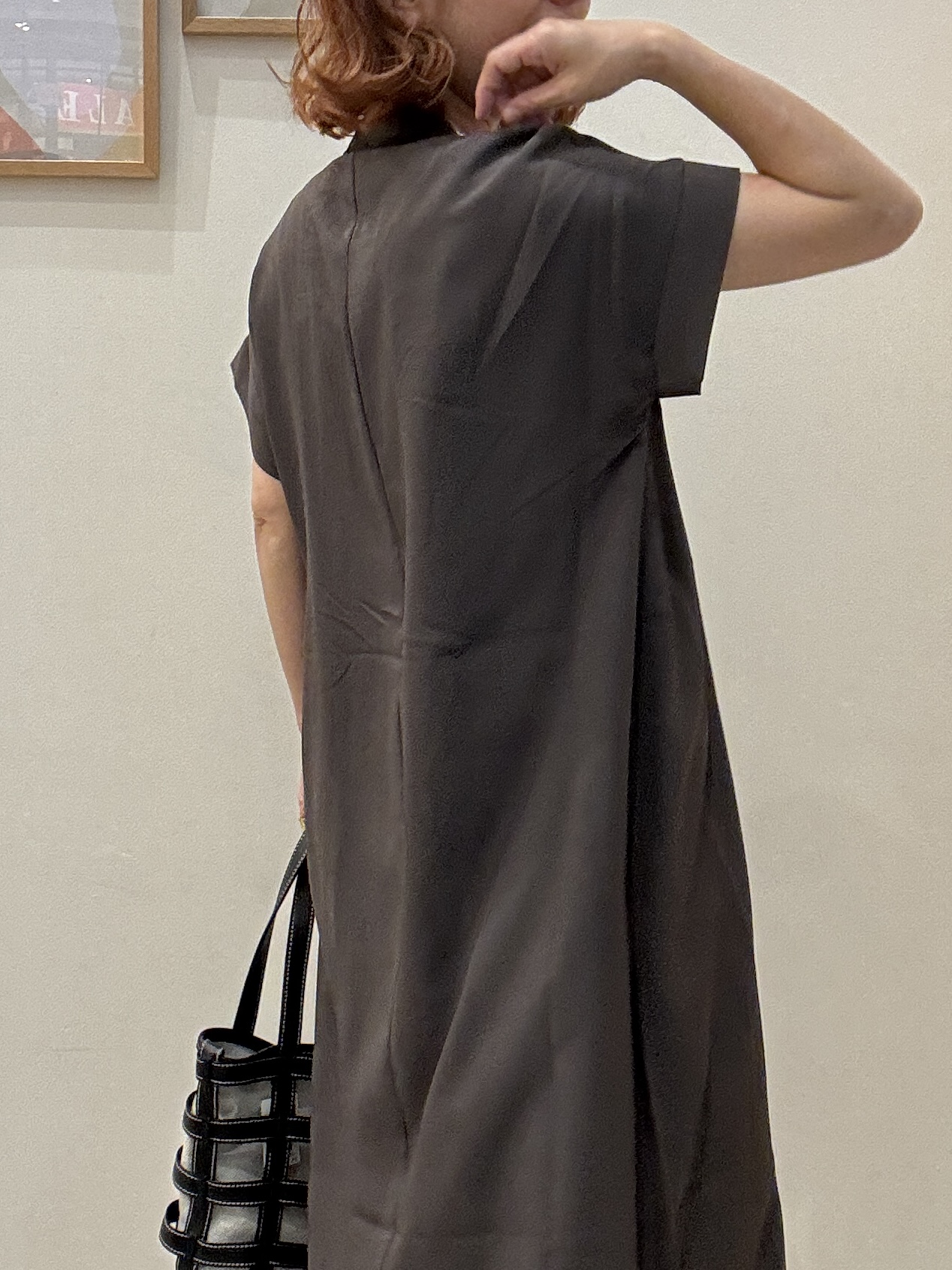 たけぴさんの「SHOO･LA･RUE｜【S-LL/洗濯機可】ピンタックデザインがサマ見え Aラインワンピース」を使ったコーディネート