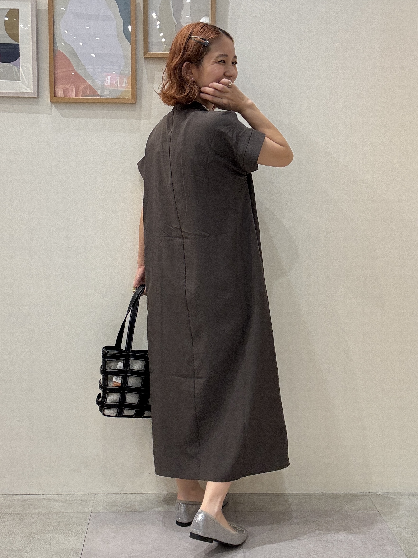 たけぴさんの「SHOO･LA･RUE｜【S-LL/洗濯機可】ピンタックデザインがサマ見え Aラインワンピース」を使ったコーディネート