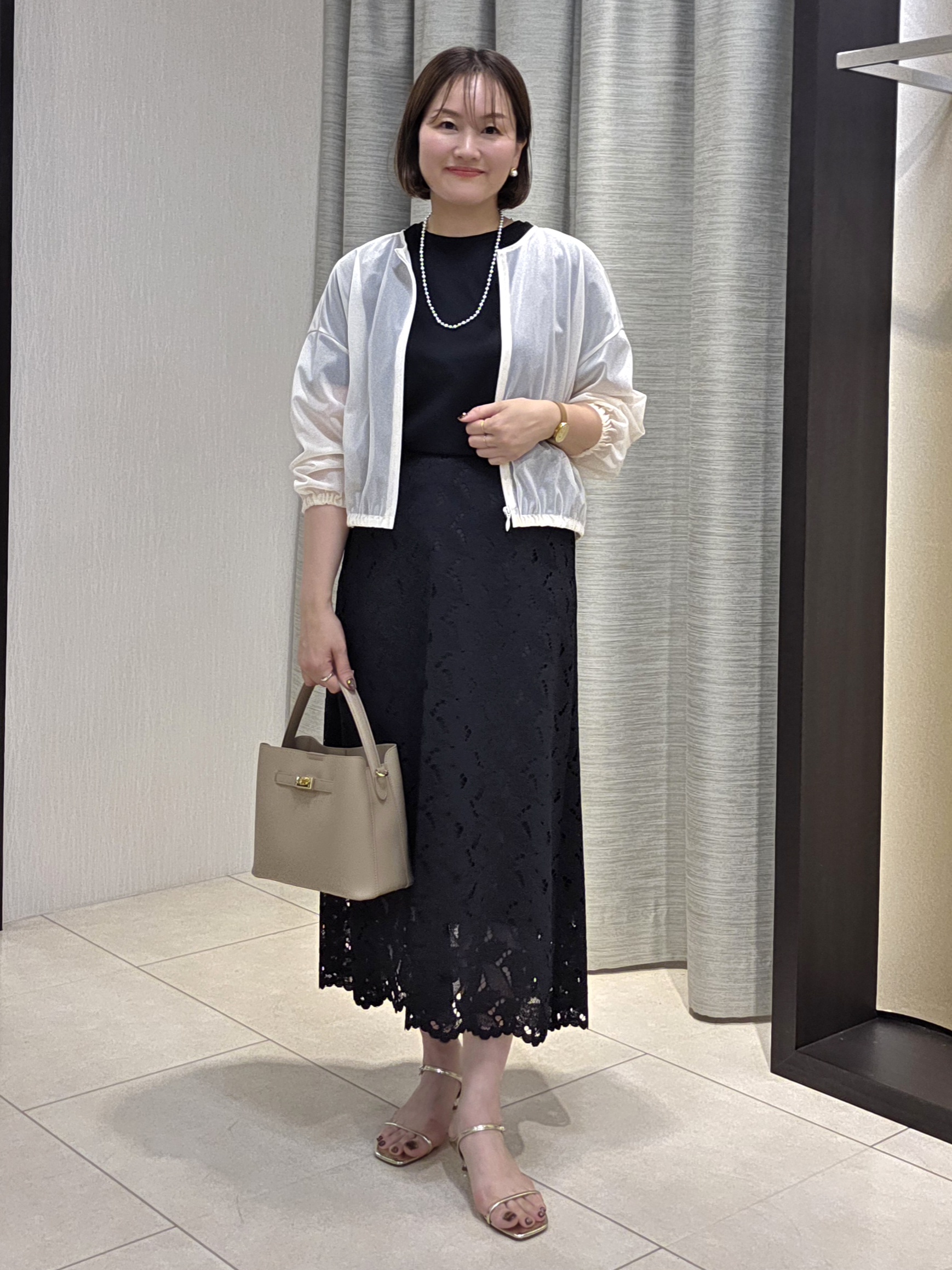 naokoさんの「UNTITLED｜トリコットシアーブラウス」を使ったコーディネート