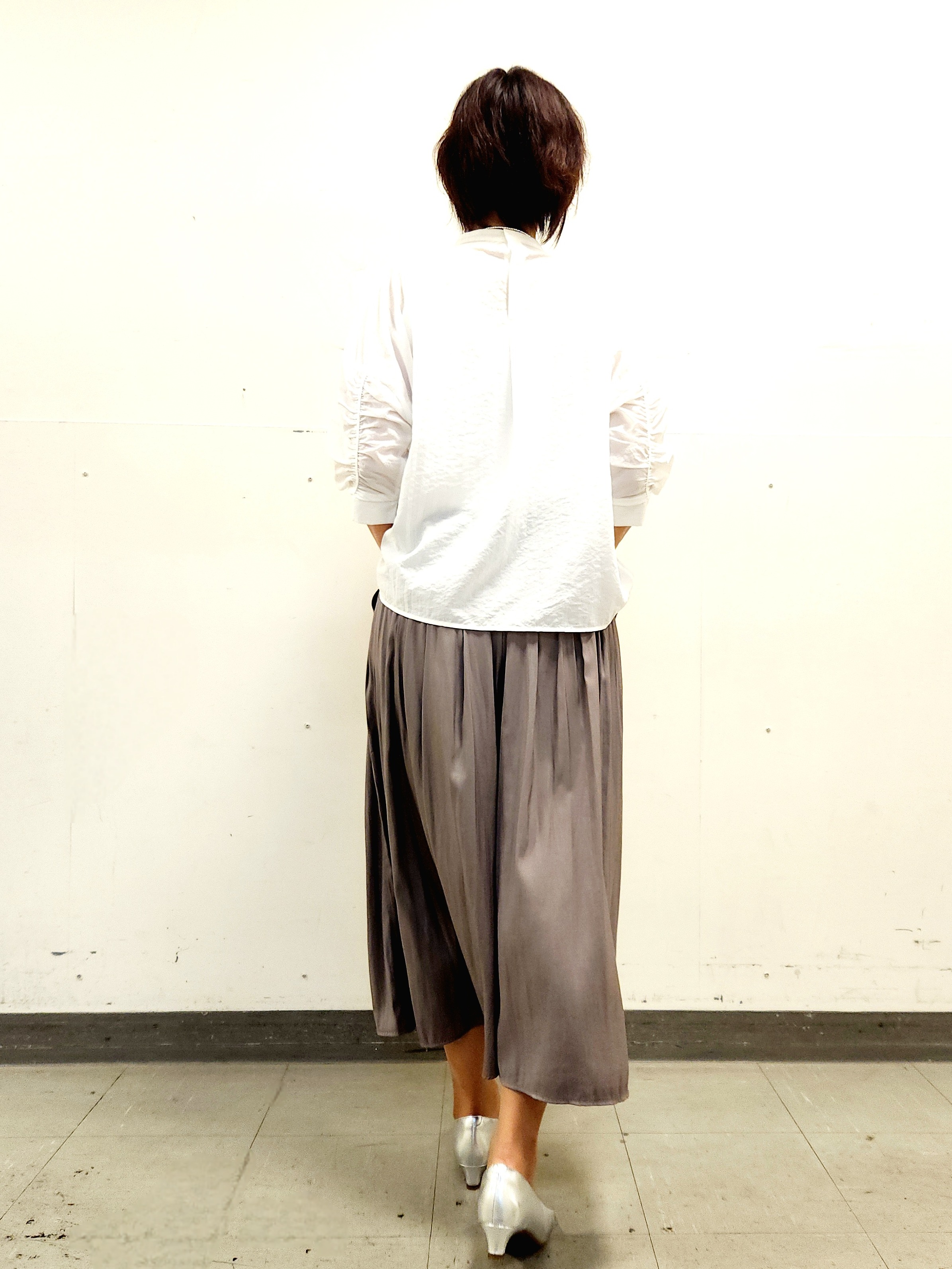 mayumayuさんの「Reflect｜【手洗い可】プチハイネック ギャザーブラウス」を使ったコーディネート