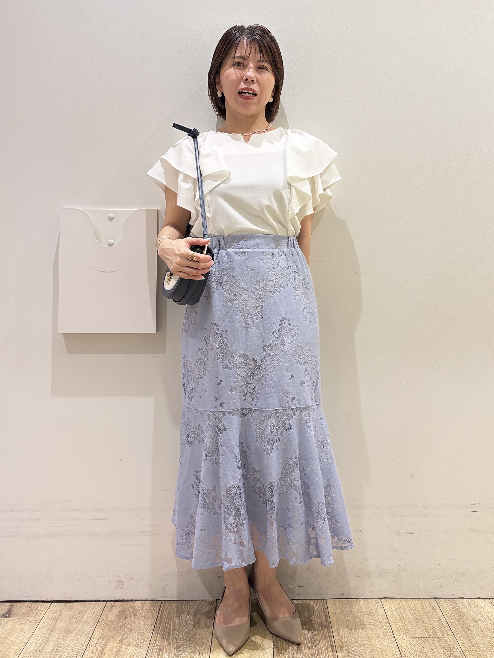 YUKOさんの「index｜【接触冷感】ダブルフレアキーネックトップス《UVケア／洗濯機OK》」を使ったコーディネート