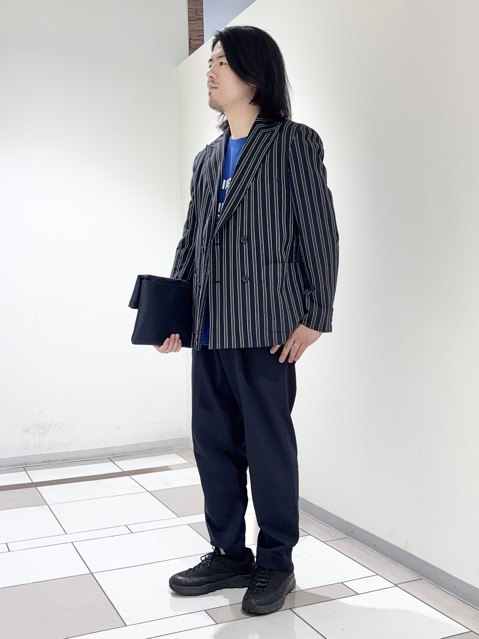 及川さんの「TAKEO KIKUCHI｜【BOWLER HAT LABEL】サッカーストライプ ダブルジャケット」を使ったコーディネート
