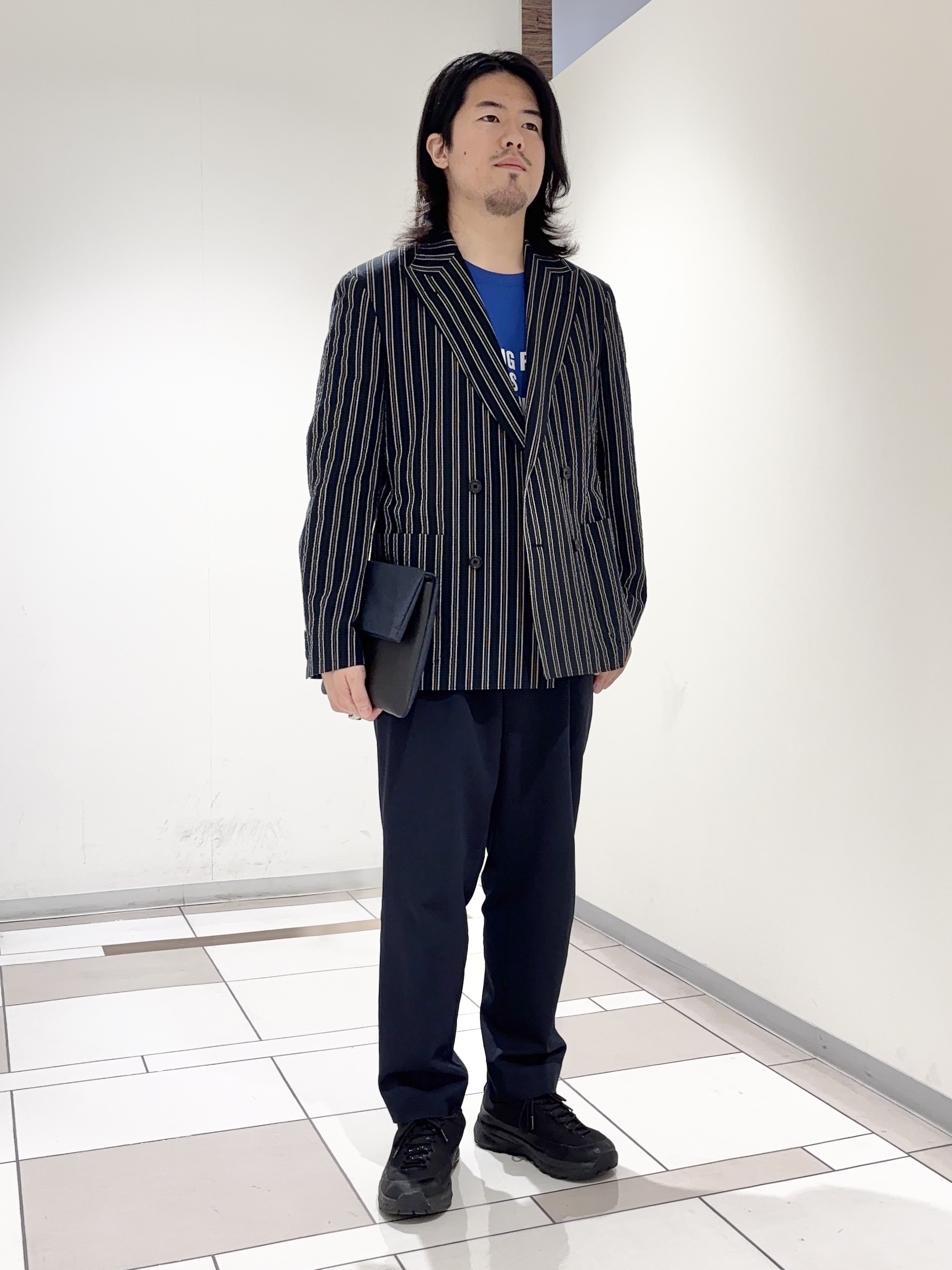 及川さんの「TAKEO KIKUCHI｜【BOWLER HAT LABEL】サッカーストライプ ダブルジャケット」を使ったコーディネート