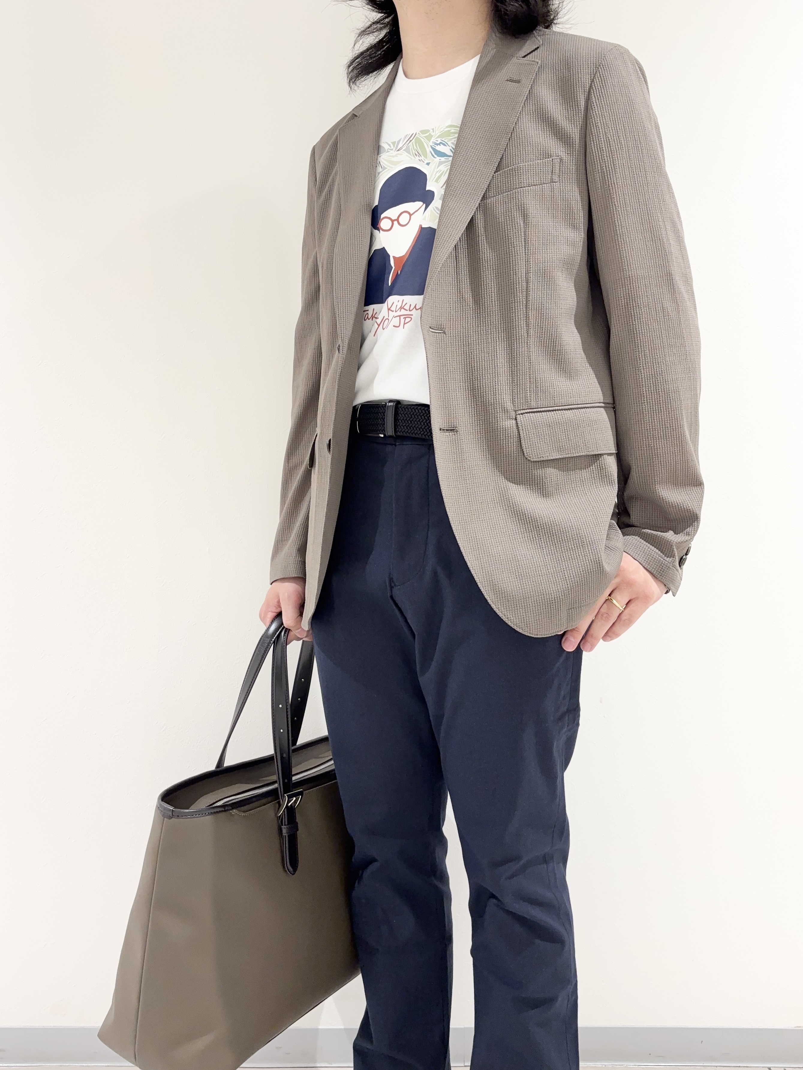 及川さんの「TAKEO KIKUCHI｜【Begin5月号掲載/通気性】トリコットサッカー ジャケット」を使ったコーディネート
