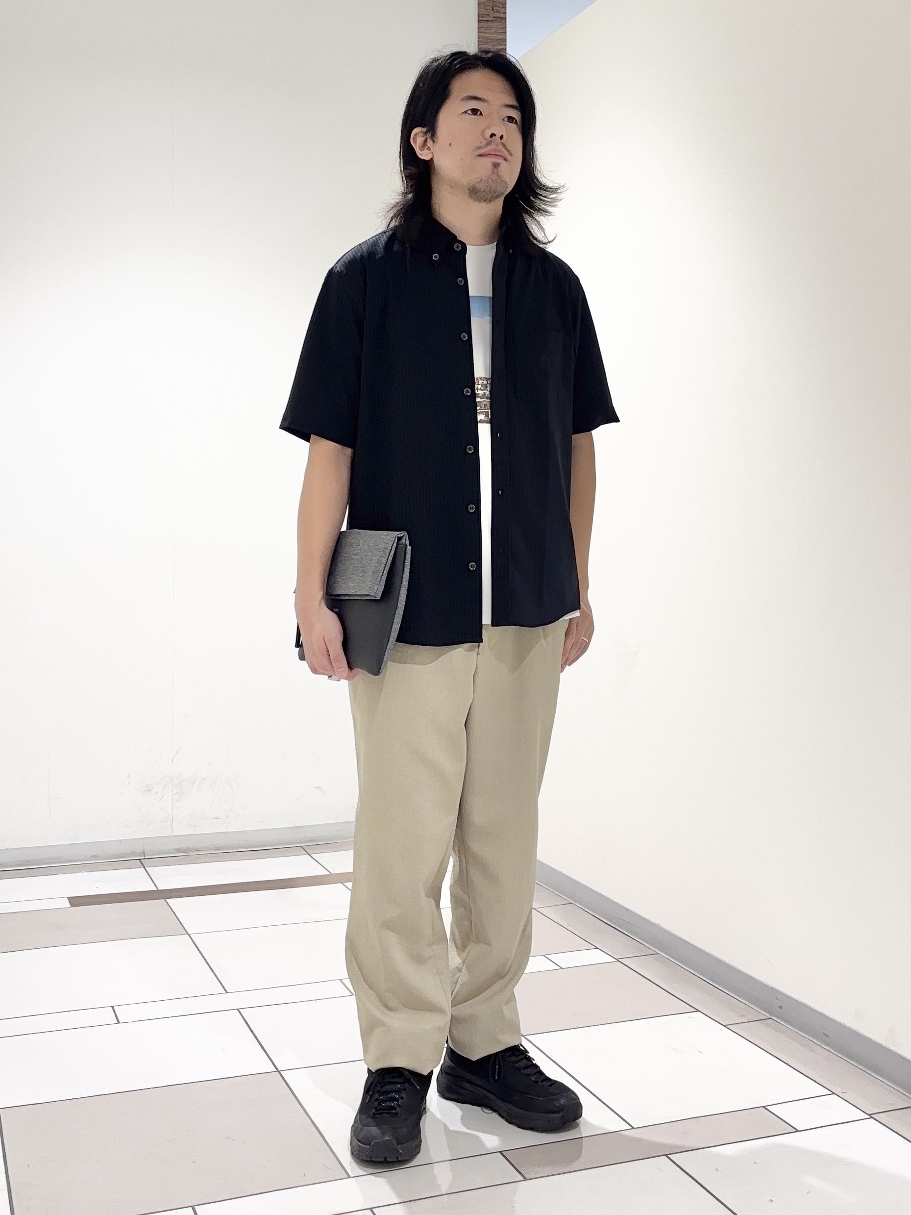 及川さんの「TAKEO KIKUCHI｜【接触冷感】ジャージストライプ シャツ」を使ったコーディネート