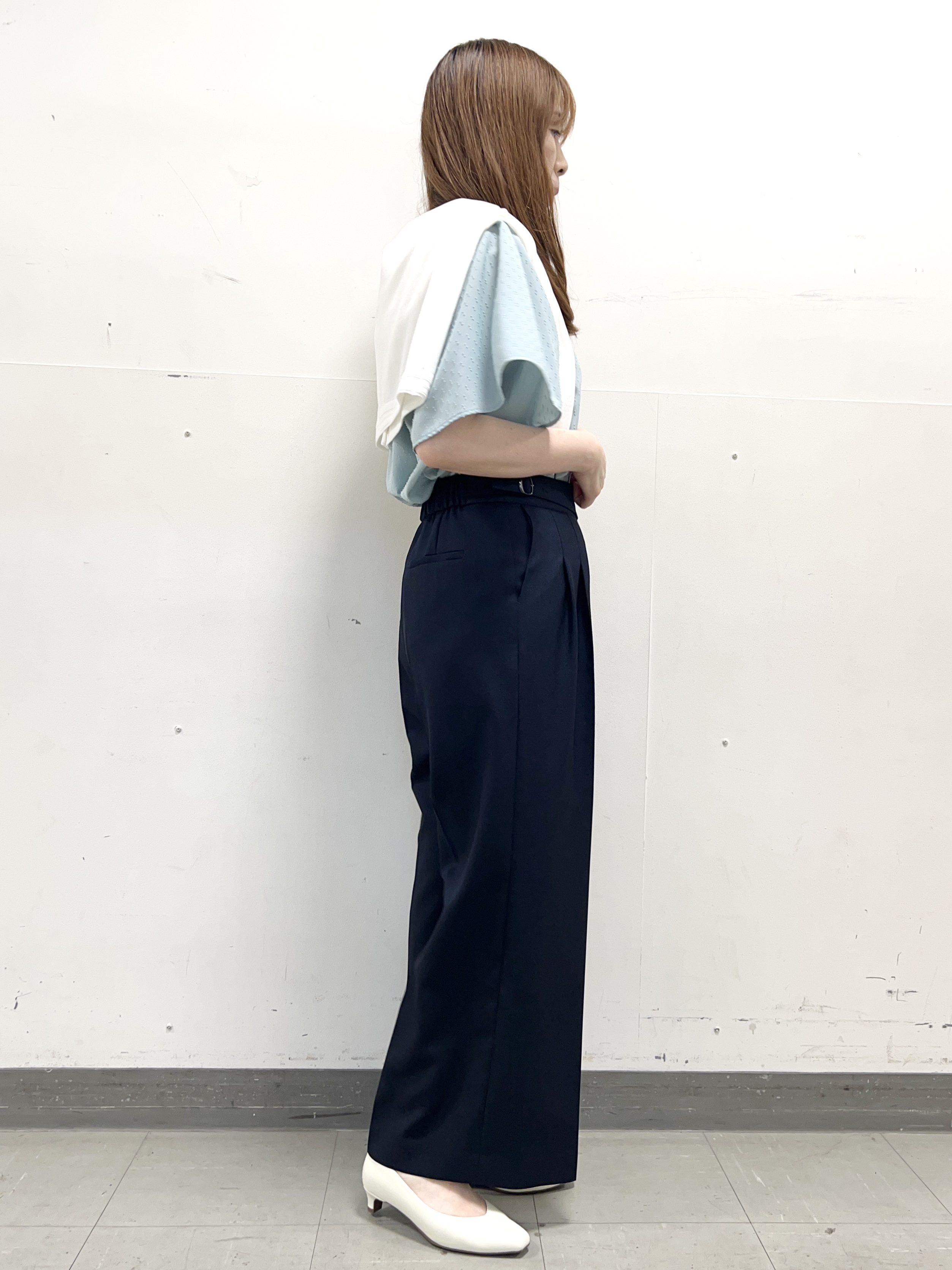 yuさんの「Reflect｜ネックギャザーデザインブラウス」を使ったコーディネート