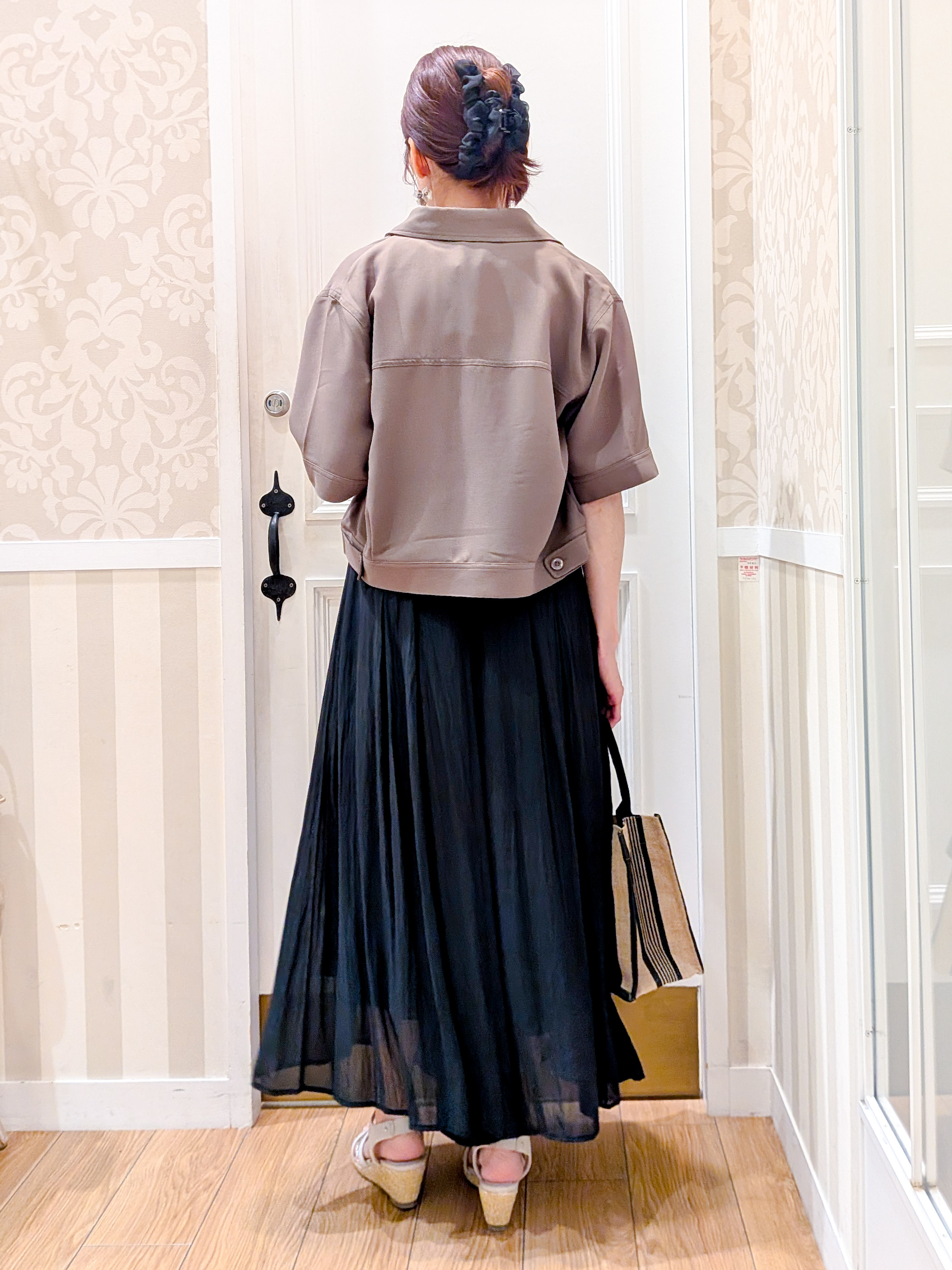 maiさんの「grove｜【遮熱／吸水速乾／接触冷感／UVカット】ベーシックロゴTシャツ」を使ったコーディネート